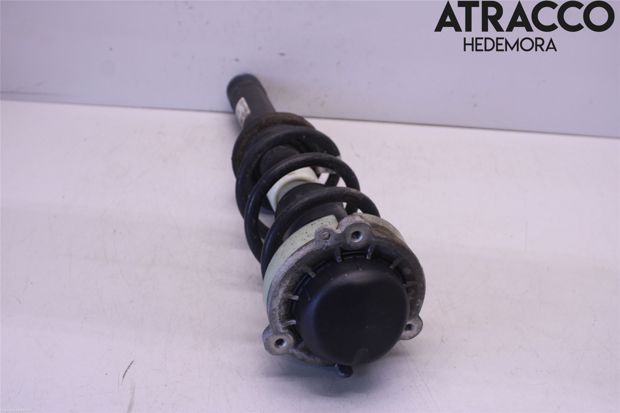 Audi A4/S4 B9 16-19 Fjäderben Fram Vänster