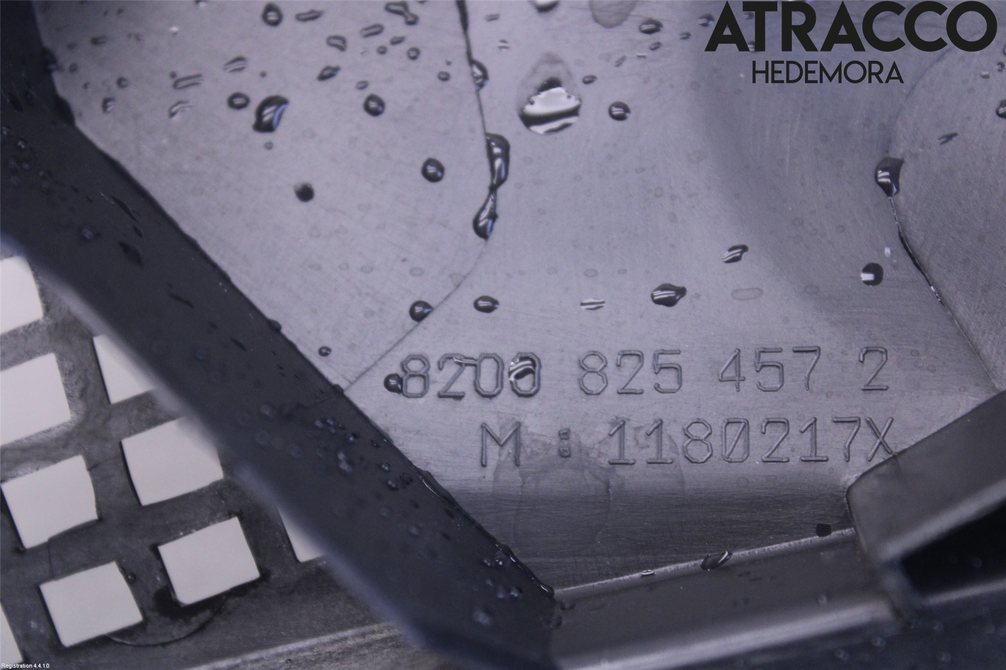 Dacia DUSTER 10-17 Torpedplåt-Torpedplast