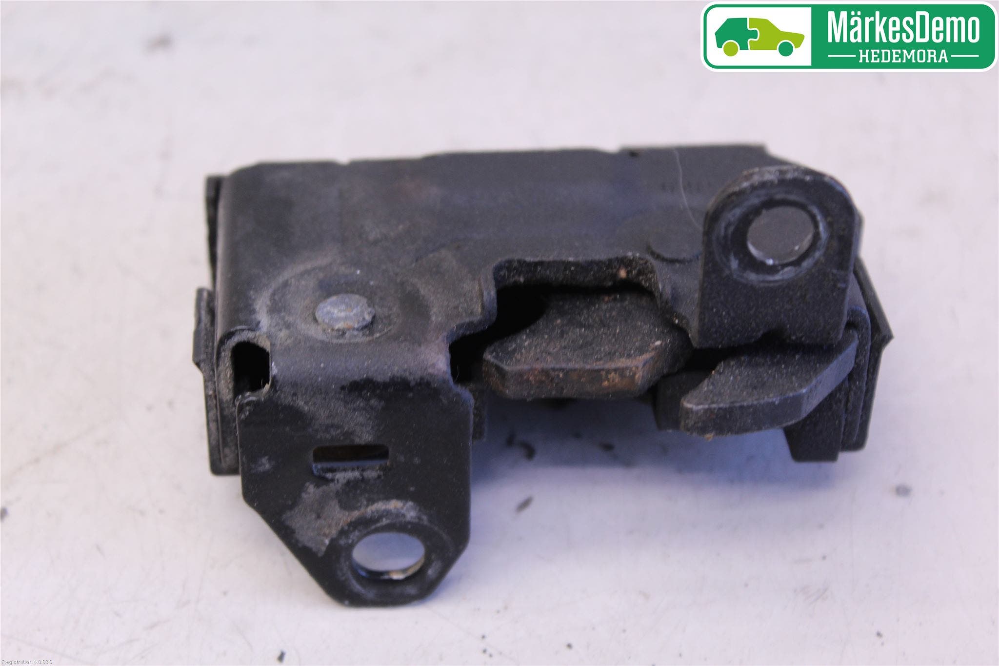 Mercedes-Benz MB C-KLASS (W204) 07-15 Huvlås