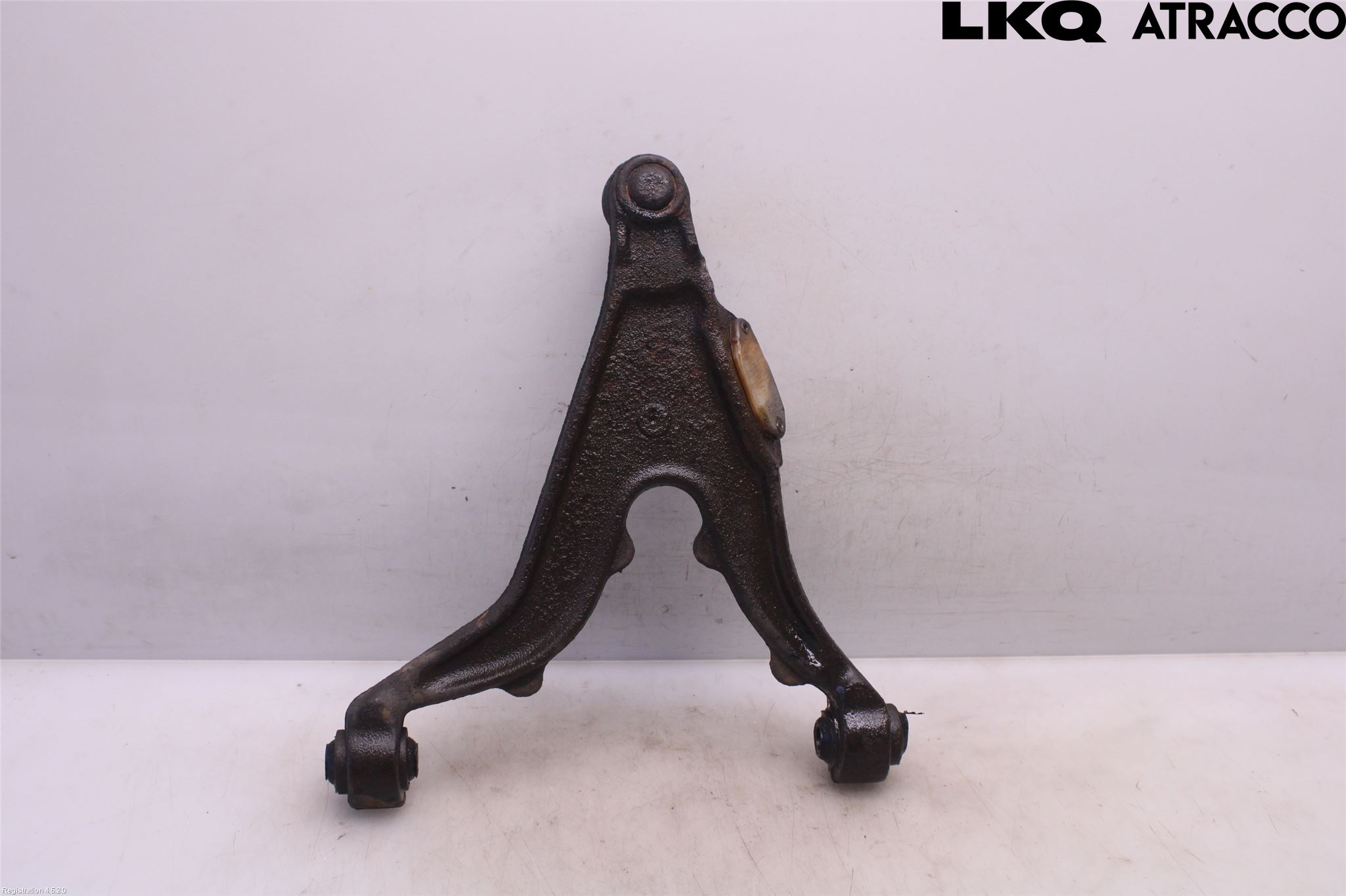 Volvo S70/V70/XC  97-00 Bärarm Fram Undre Hö