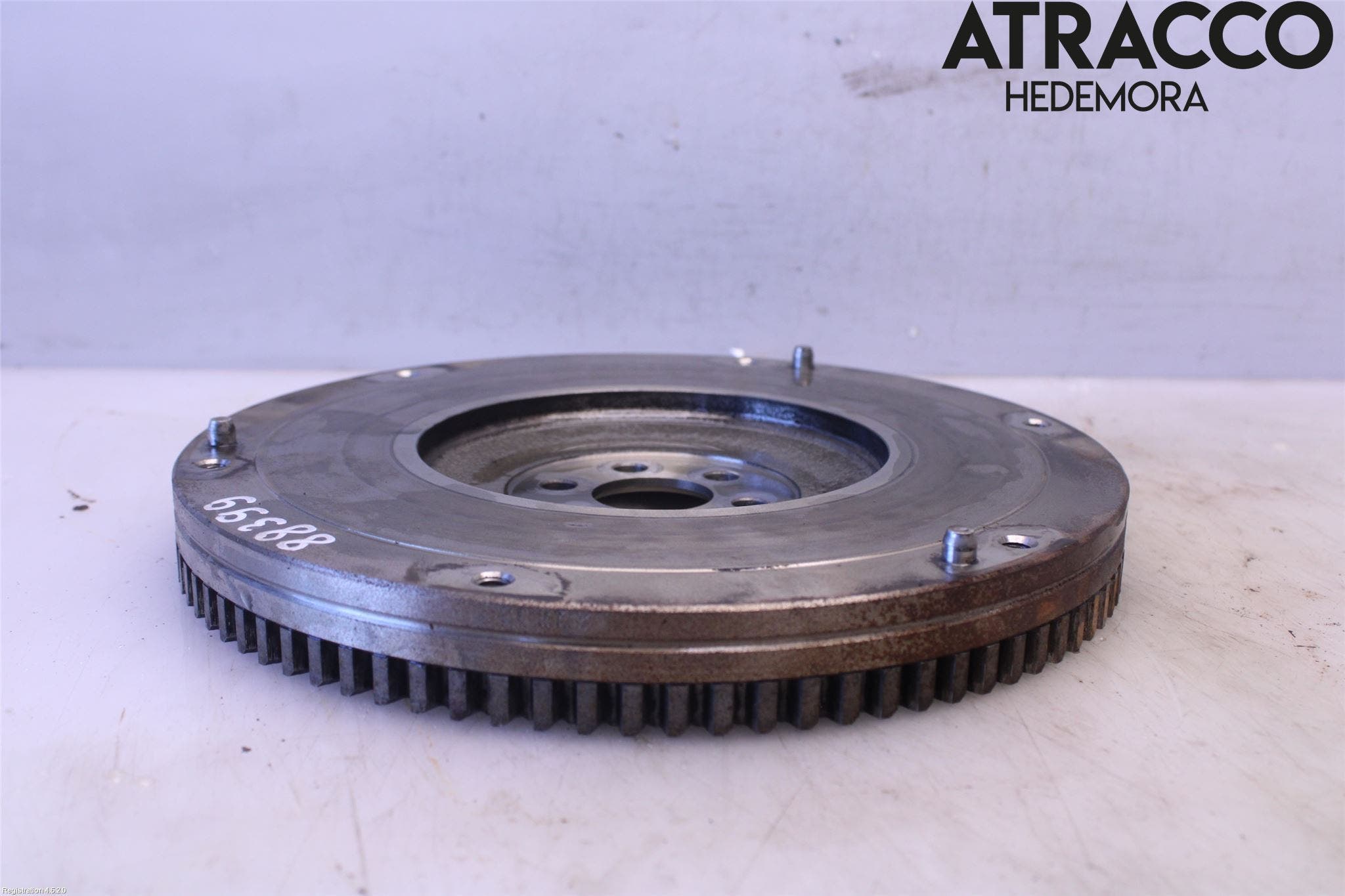 Toyota YARIS XP130 12-14 Svänghjul Man