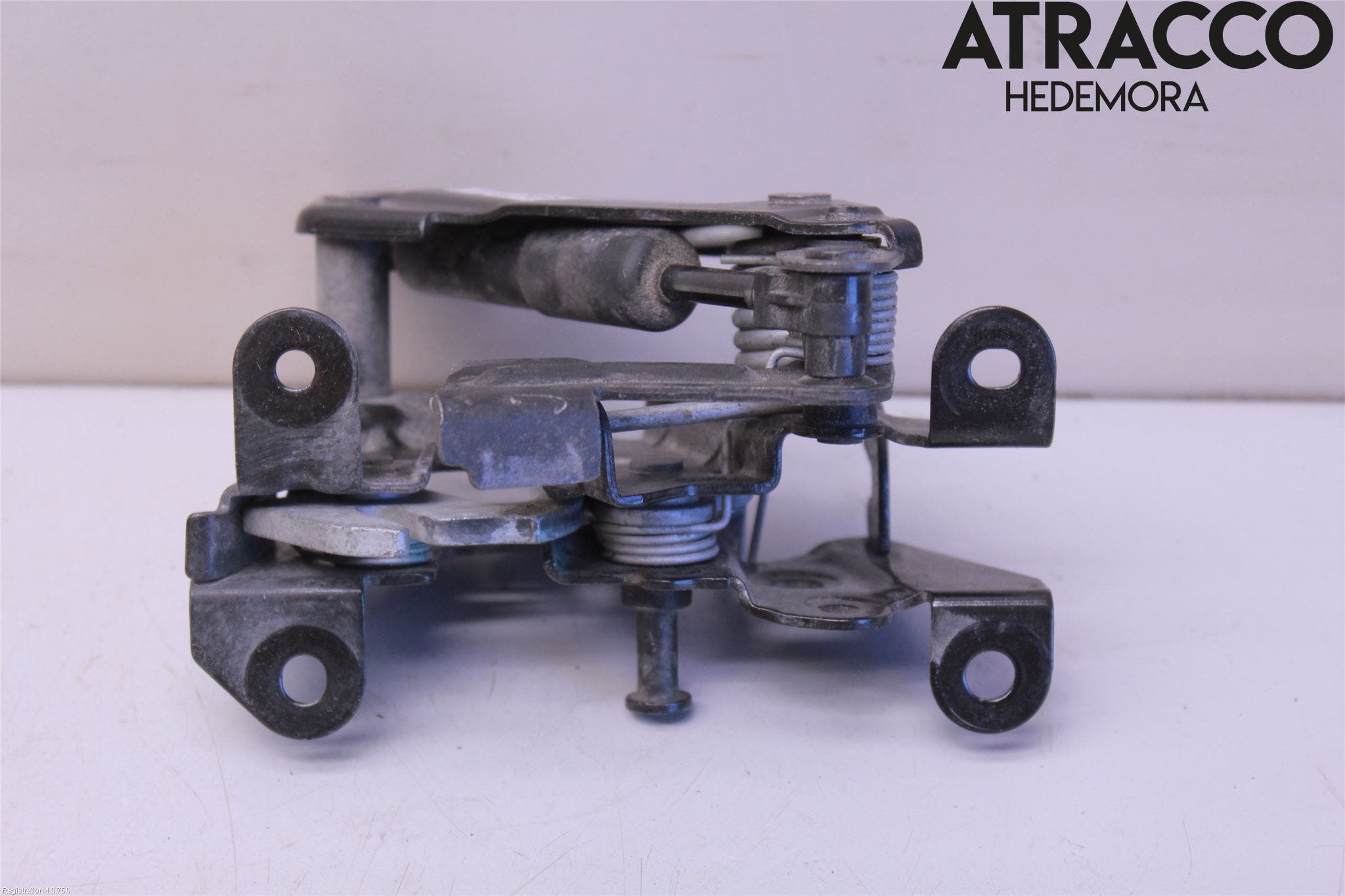 BMW 5 GT F07 09-17 Huvlås