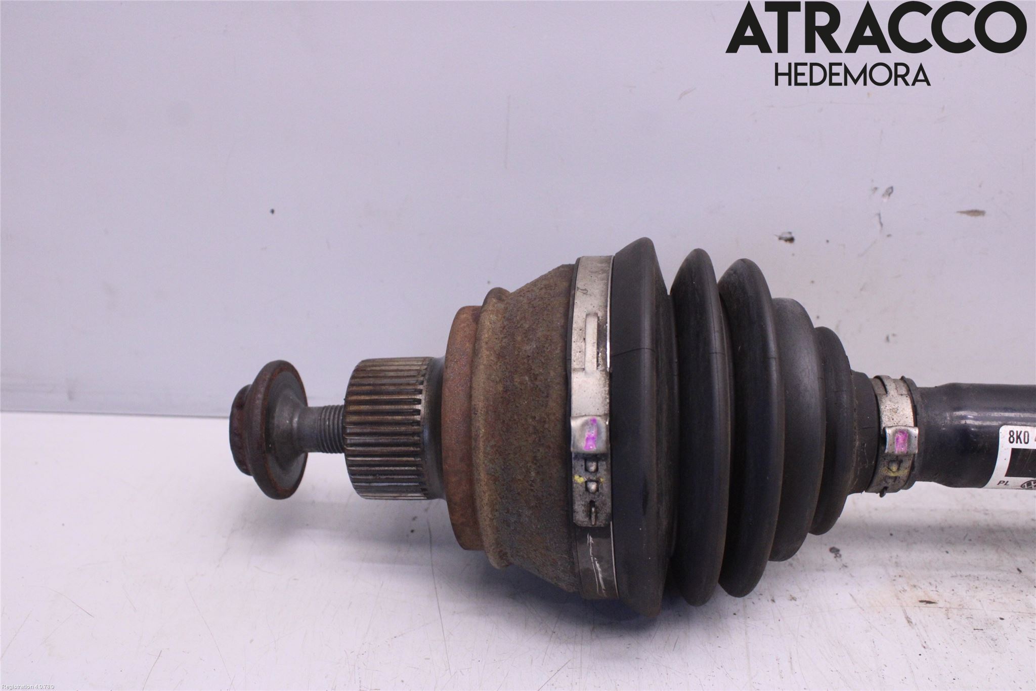 Audi A4/S4 08-11 Drivaxel Fram Vänster