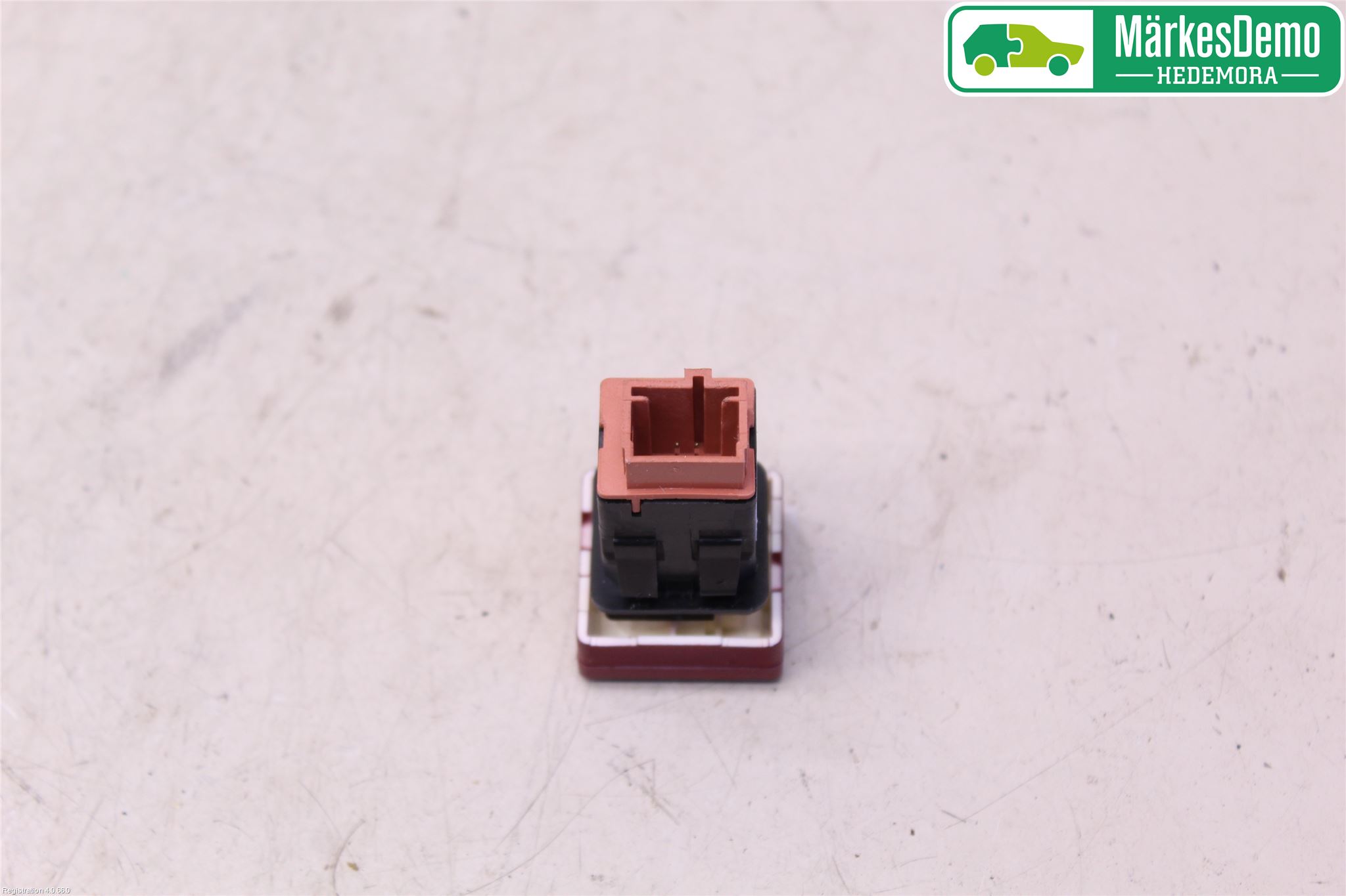 Peugeot PARTNER 16-18 Strömställare Varnings