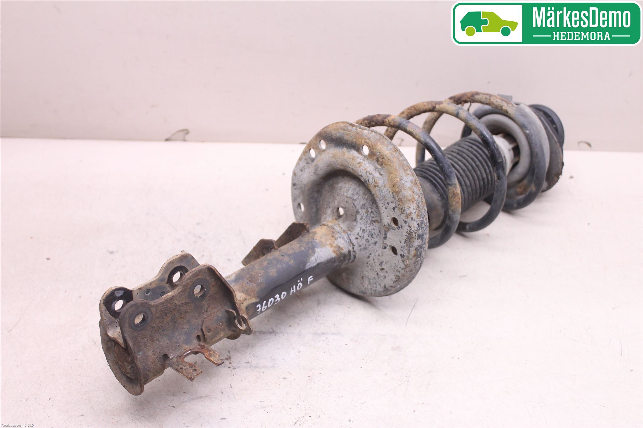 Ford KA 09-16 Fjäderben Fram Höger