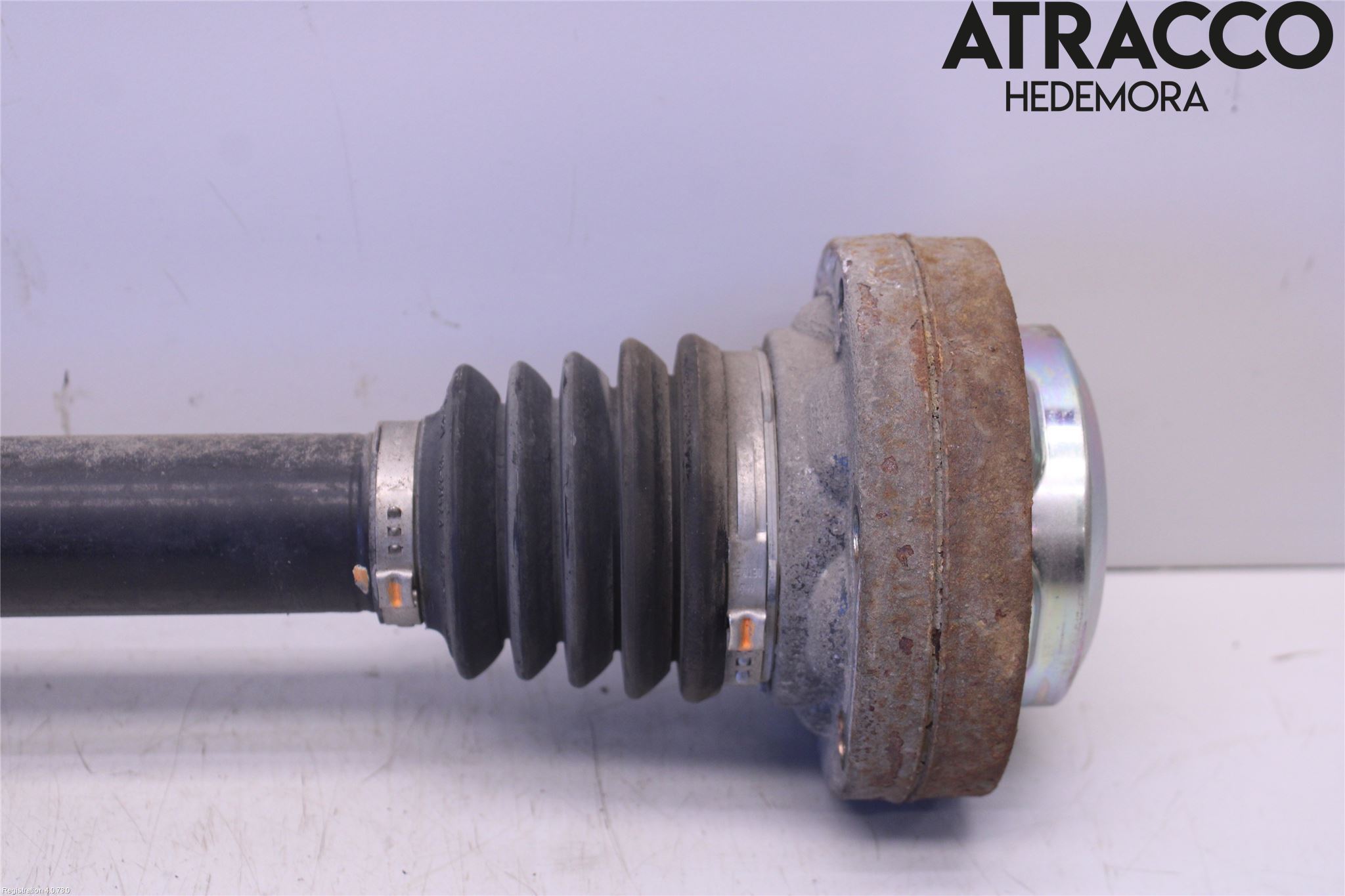 Audi Q7/SQ7 Drivaxel Bak Höger