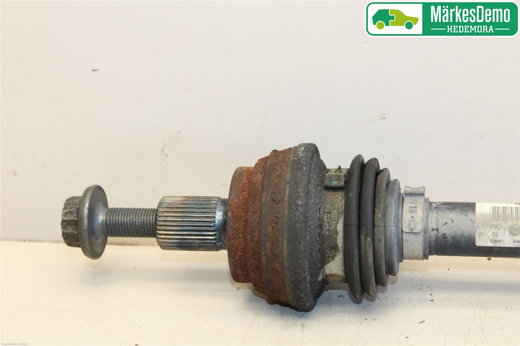 Volkswagen VW TIGUAN 07-16 Drivaxel Bak Höger
