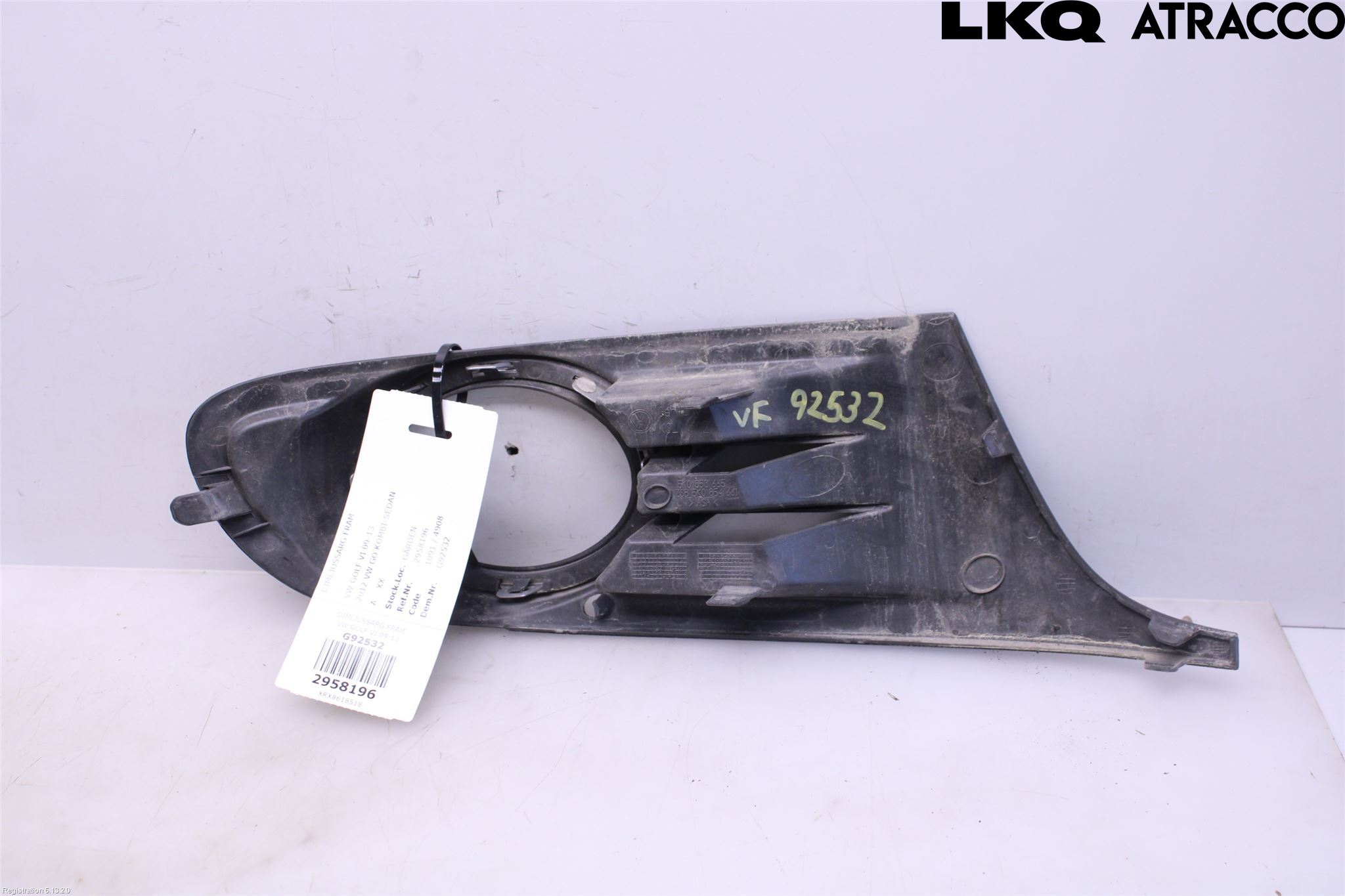 Volkswagen VW GOLF VI 09-13 Dimljussarg Fram