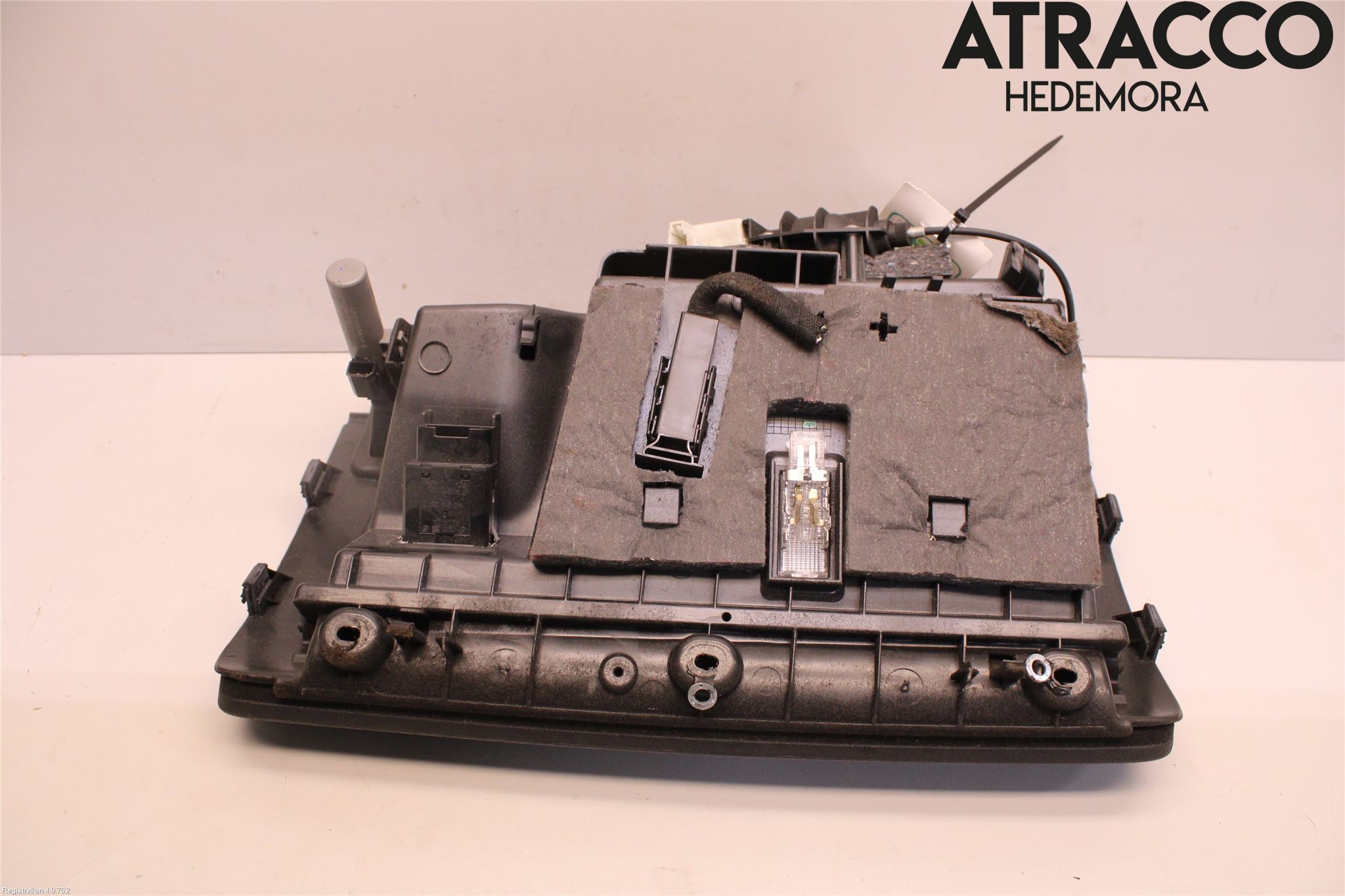 Audi Q7/SQ7 Handskfack