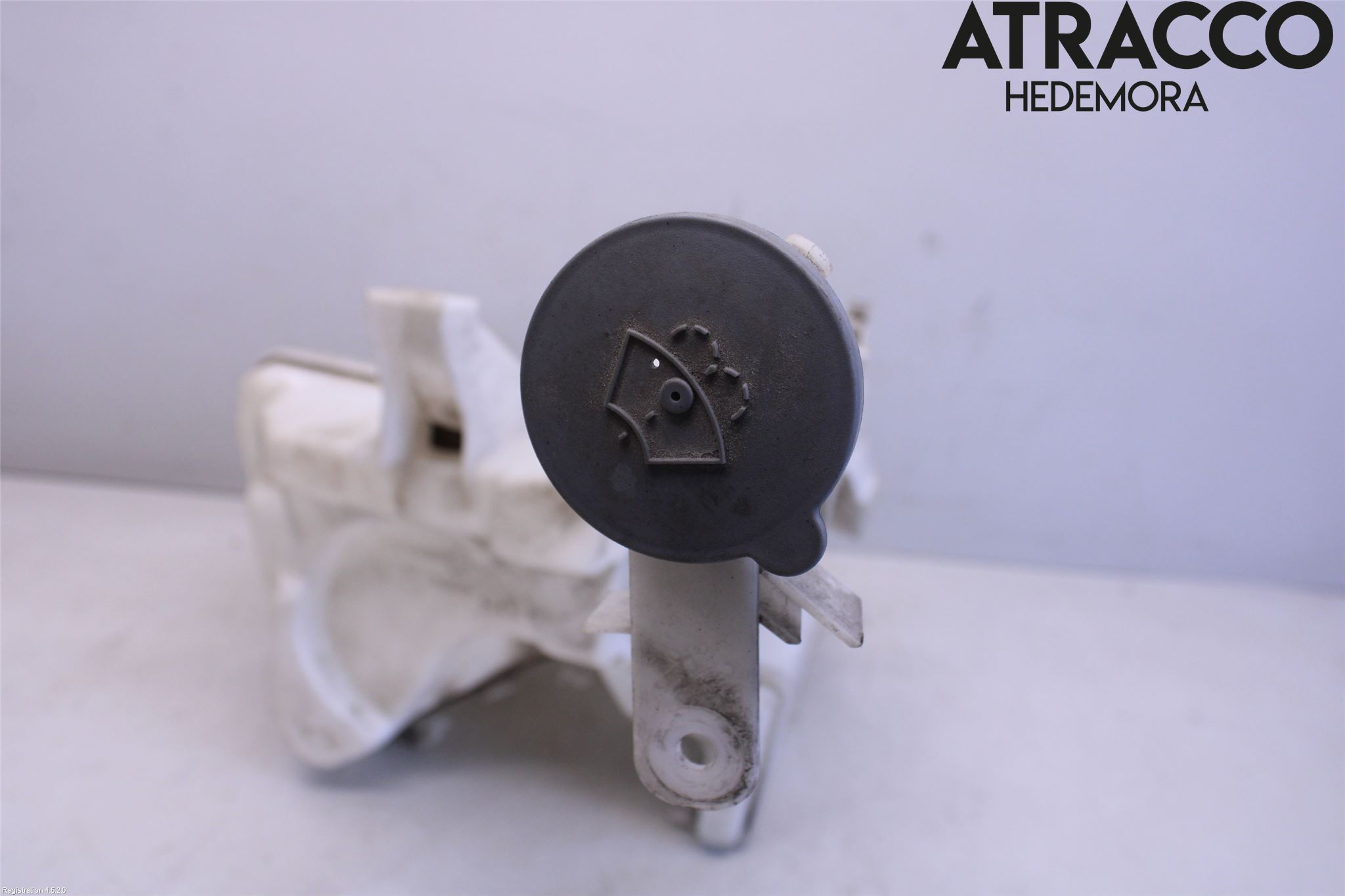 Nissan PULSAR Spolartank Strålkastare