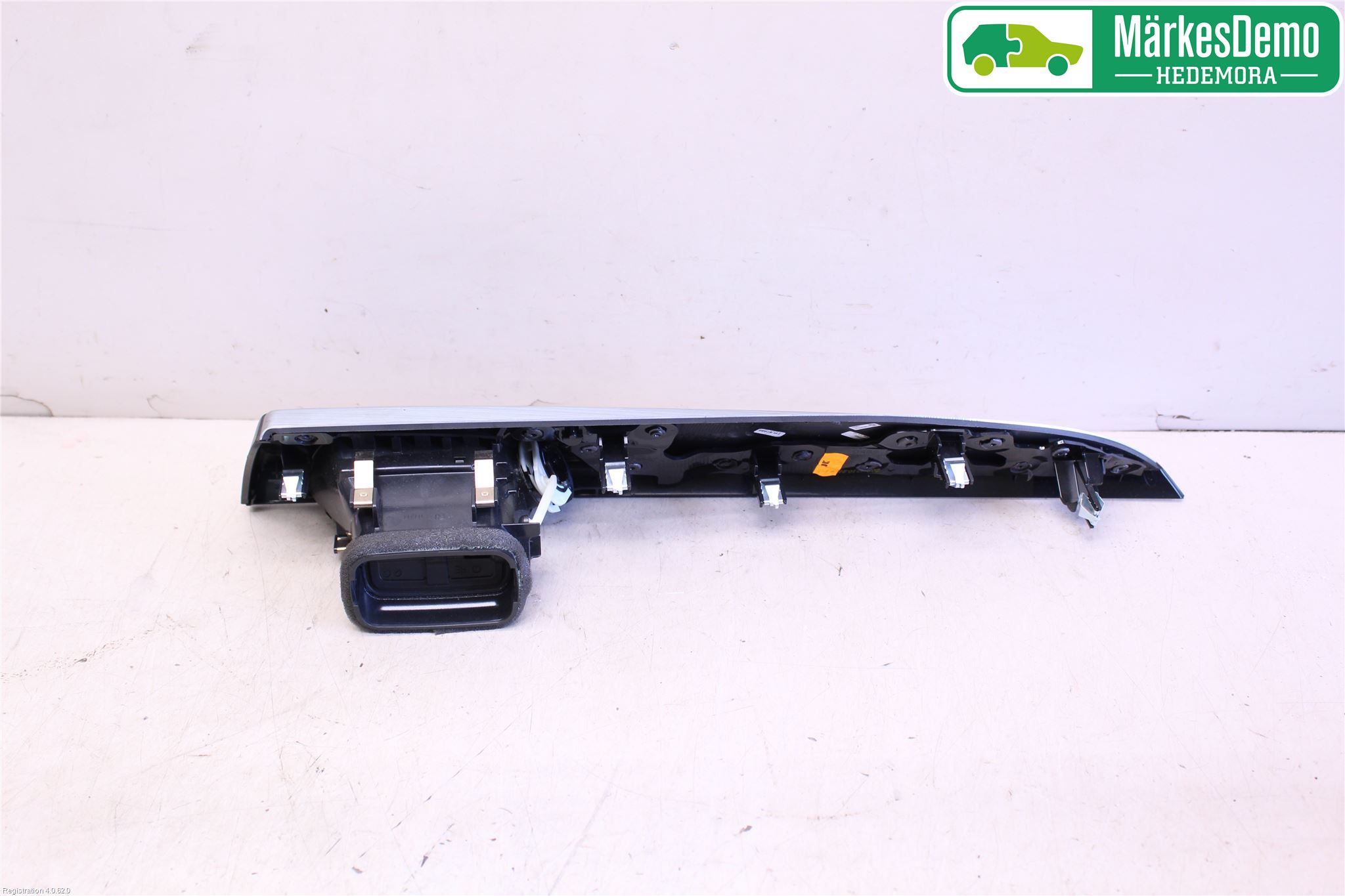BMW 1 F20/F21 11-19 Defrosterkanal-Munstycke