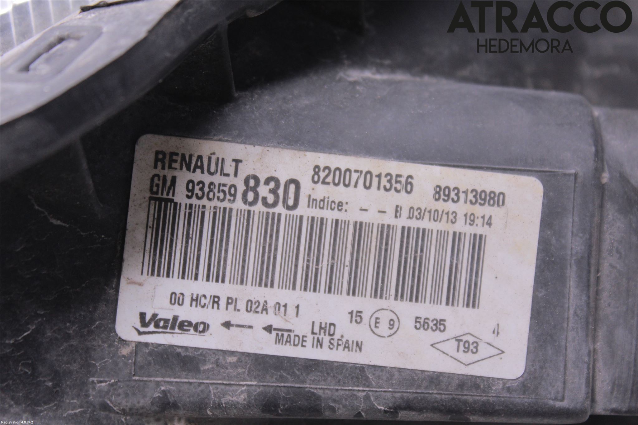 Renault TRAFIC   02-14 Strålkastare Höger