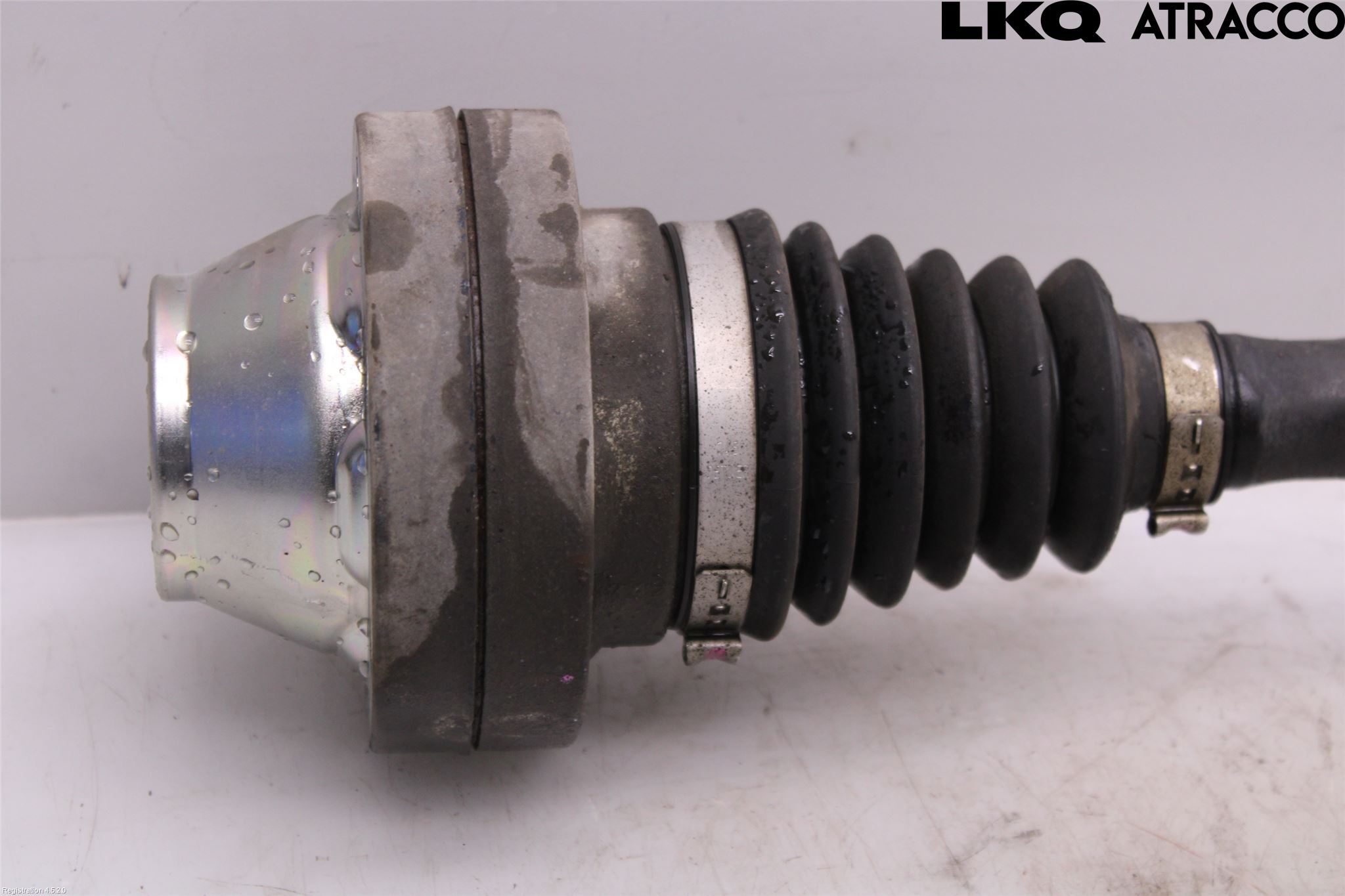 Volkswagen VW AMAROK 2H 10-22 Drivaxel Fram Höger