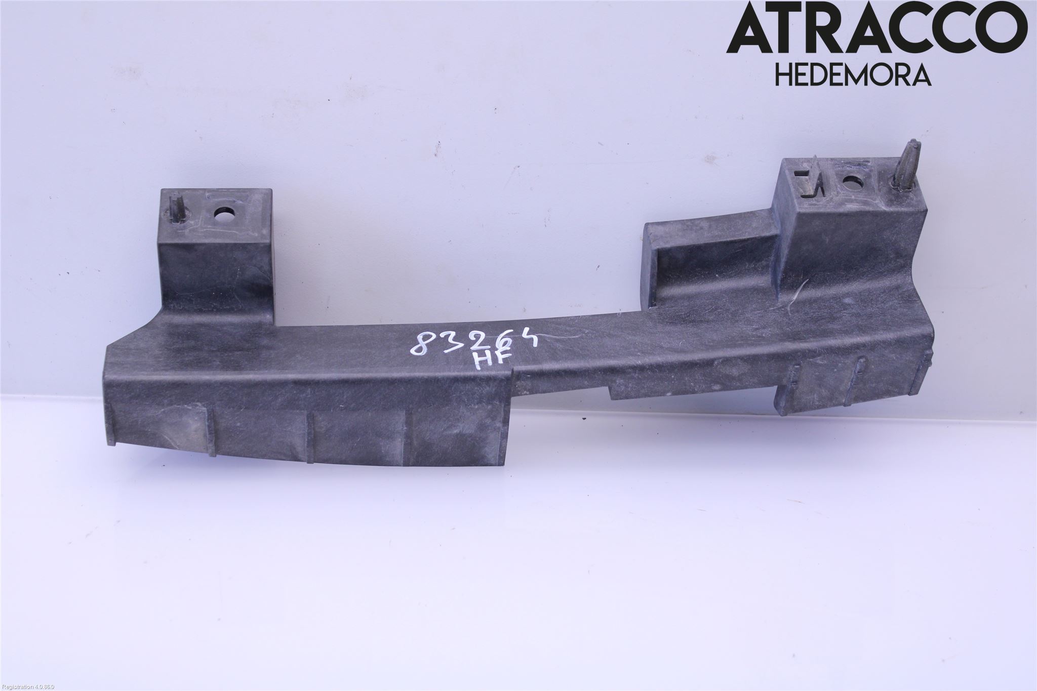 Mazda 5 10-18 Strålkast Fästsarg