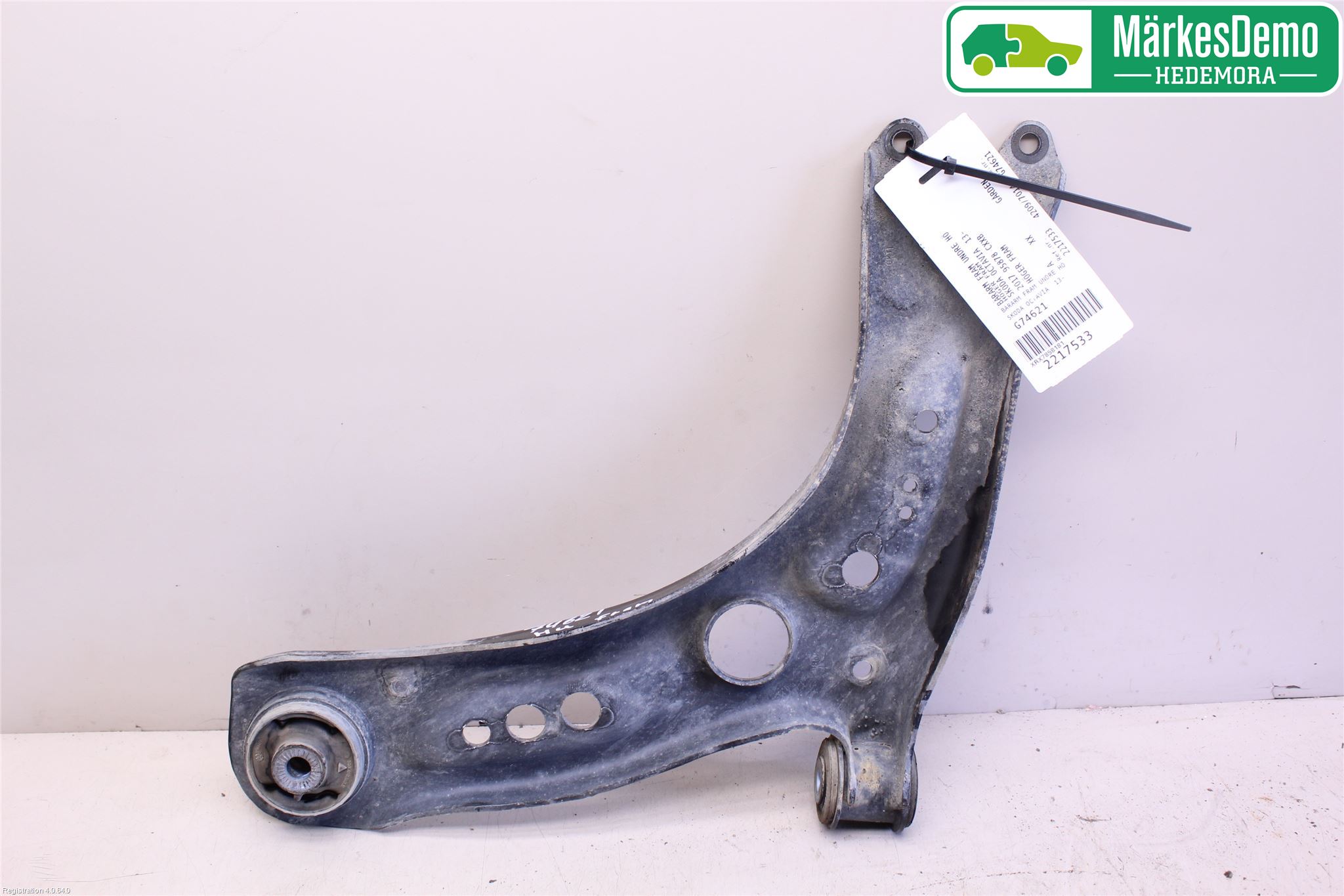 Skoda OCTAVIA (5E) 13-20 Bärarm Fram Undre Hö