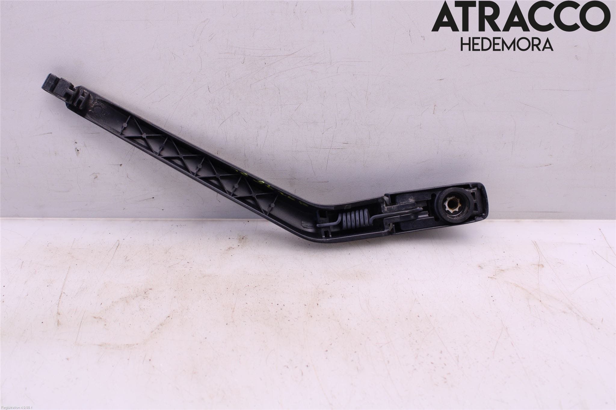 Toyota YARIS XP130 15-20 Torkararm-Bakruta