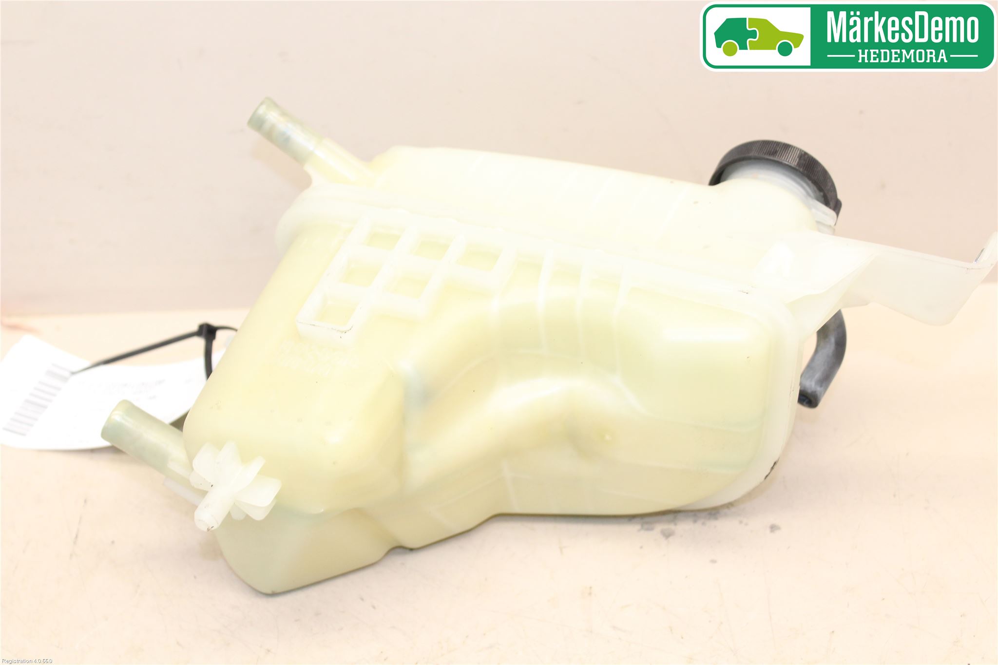 Toyota VERSO 09-18 Expansionstank