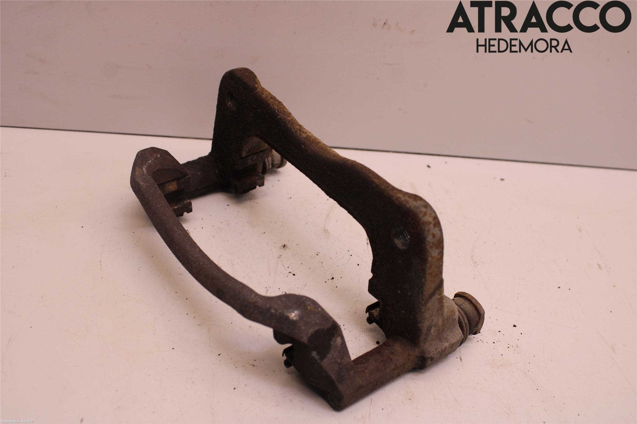 Toyota AURIS 13-19 Bromsokshållare