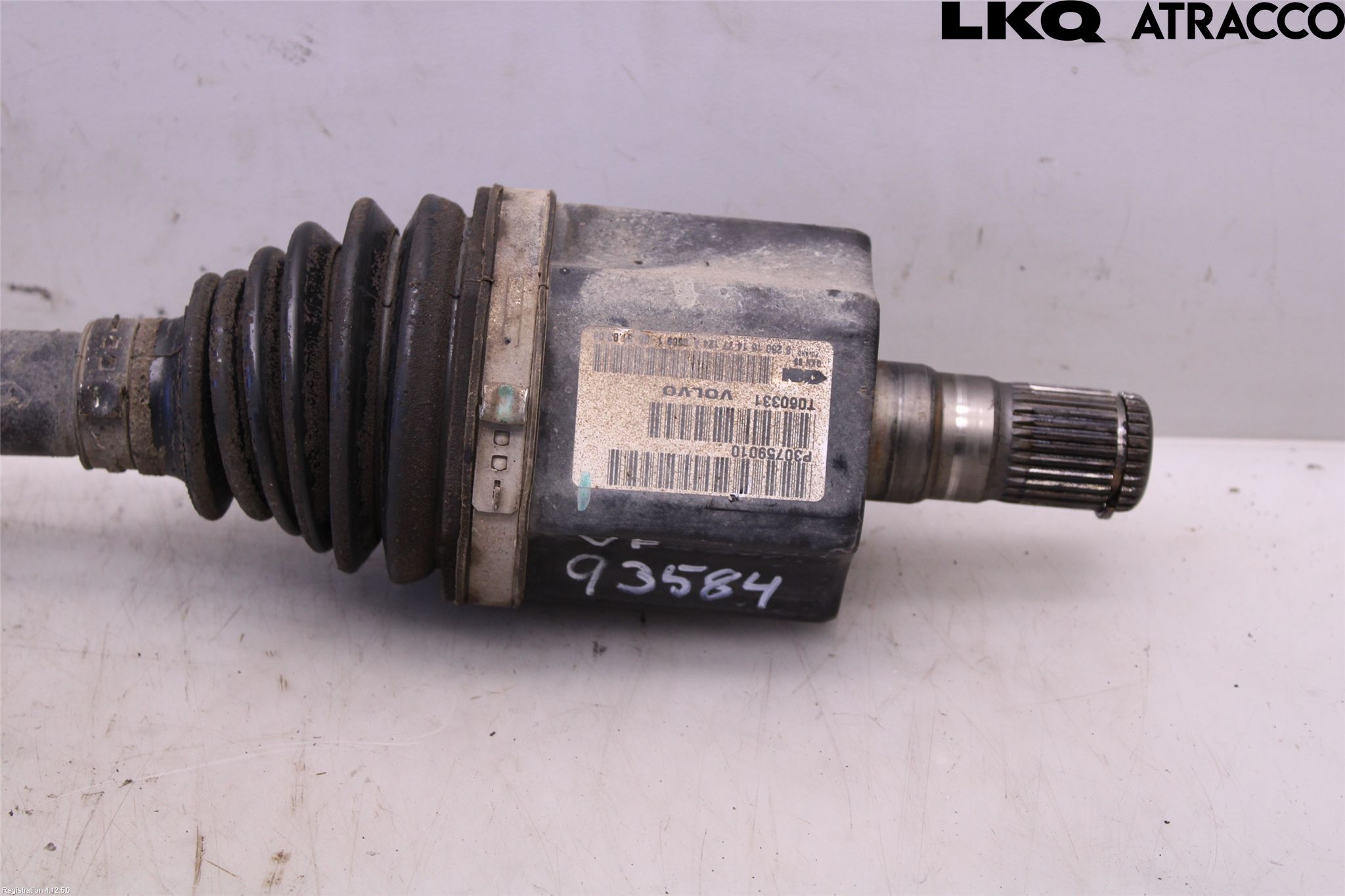 Volvo XC70 05-07 Drivaxel Fram Vänster