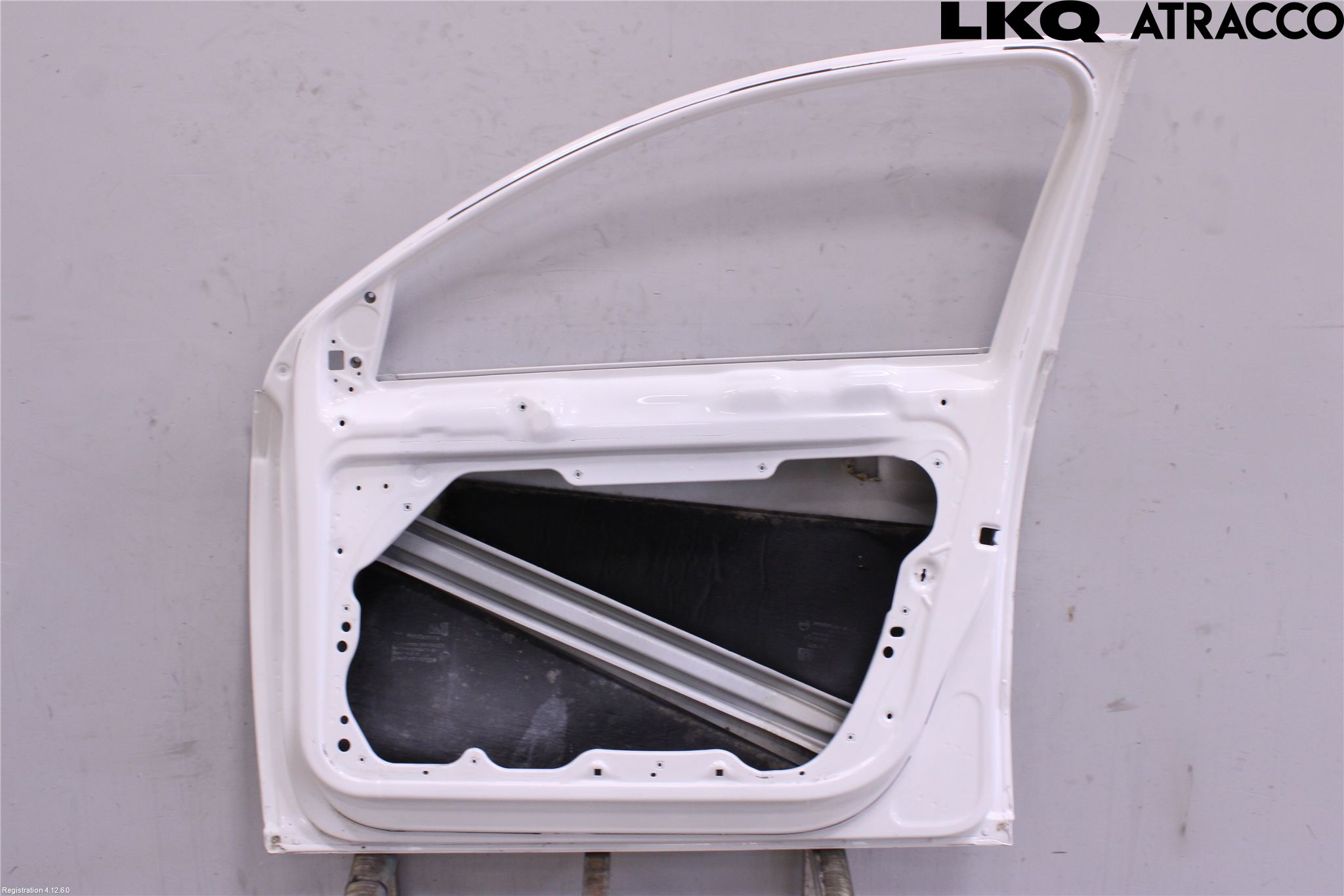 Volkswagen VW PASSAT 11-14 Dörr Fram Höger