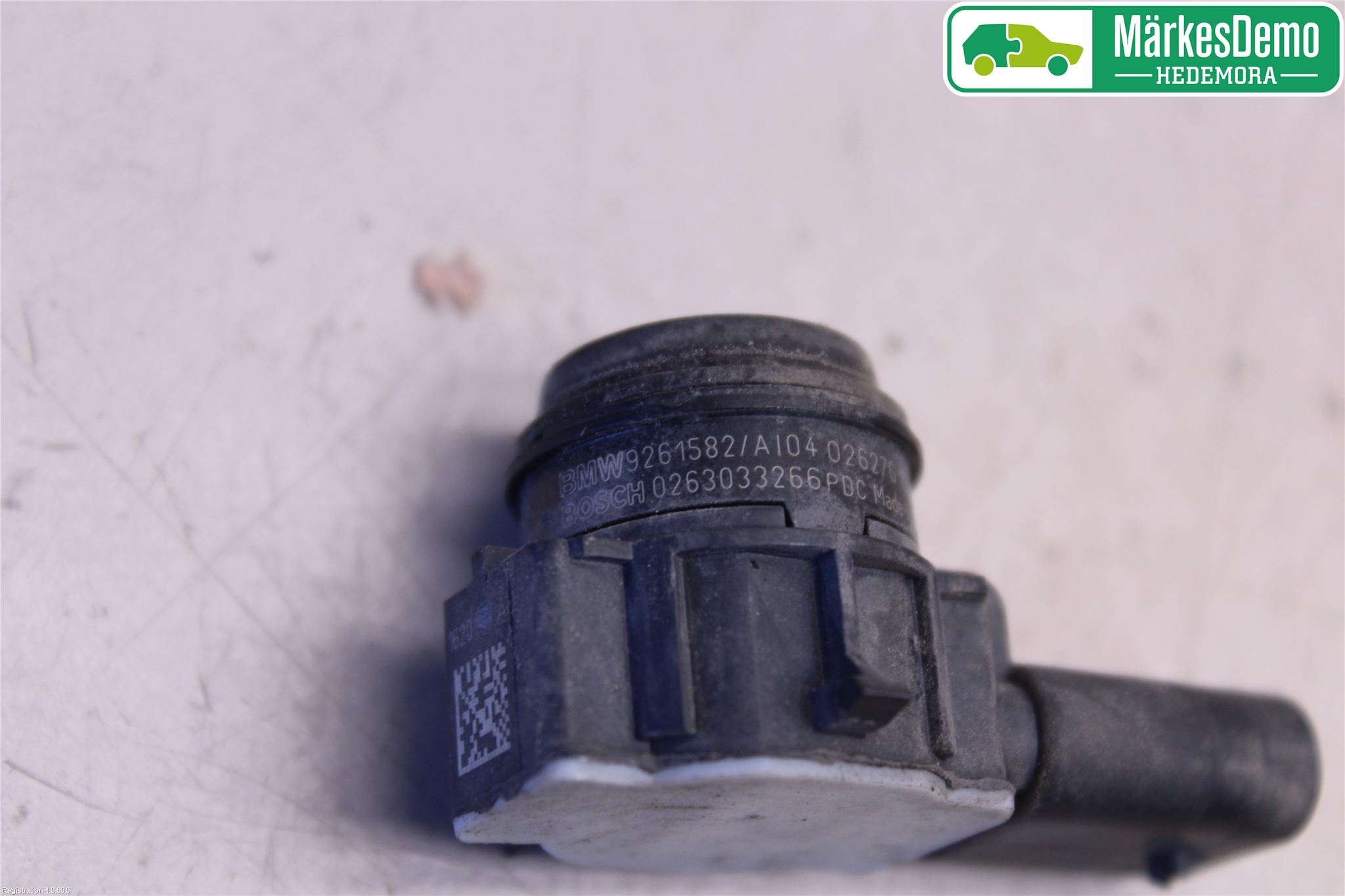 BMW 3 F30/F31/F80 12-19 Parkeringshjälp Frontsensor