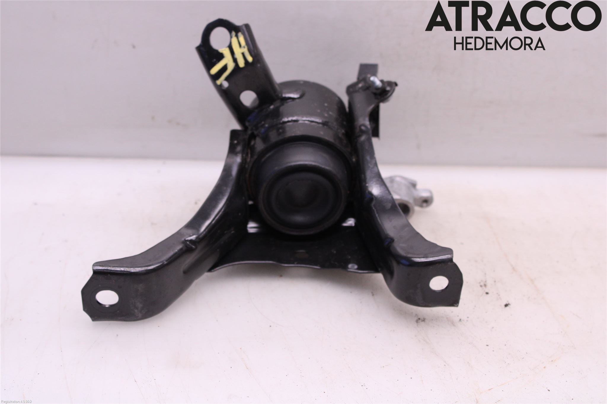 Toyota COROLLA 19- Motorfäste