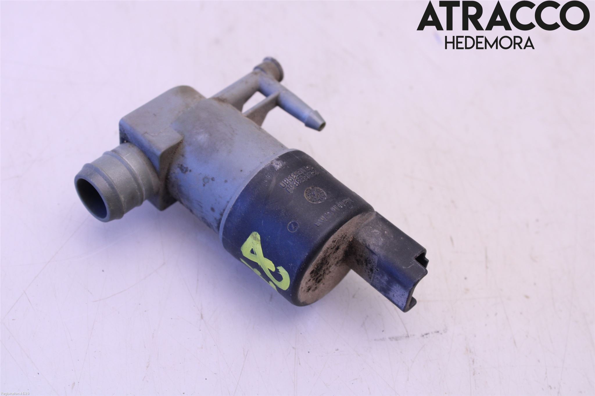 Nissan NAVARA 05-16 Spolarpump Vindruta