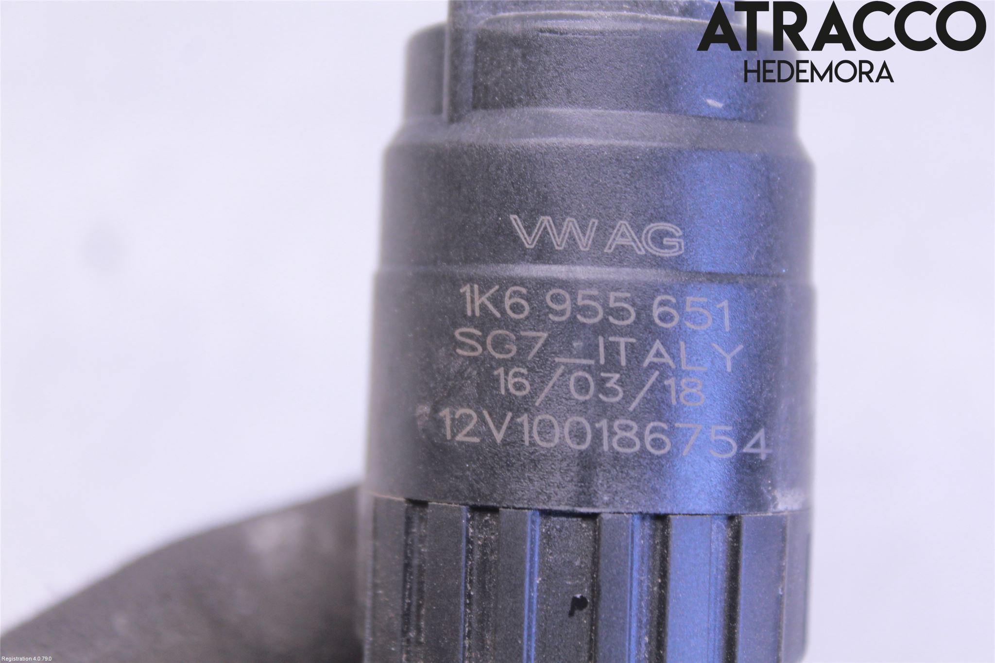 Volkswagen VW TIGUAN 16-24 Spolarpump Vindruta