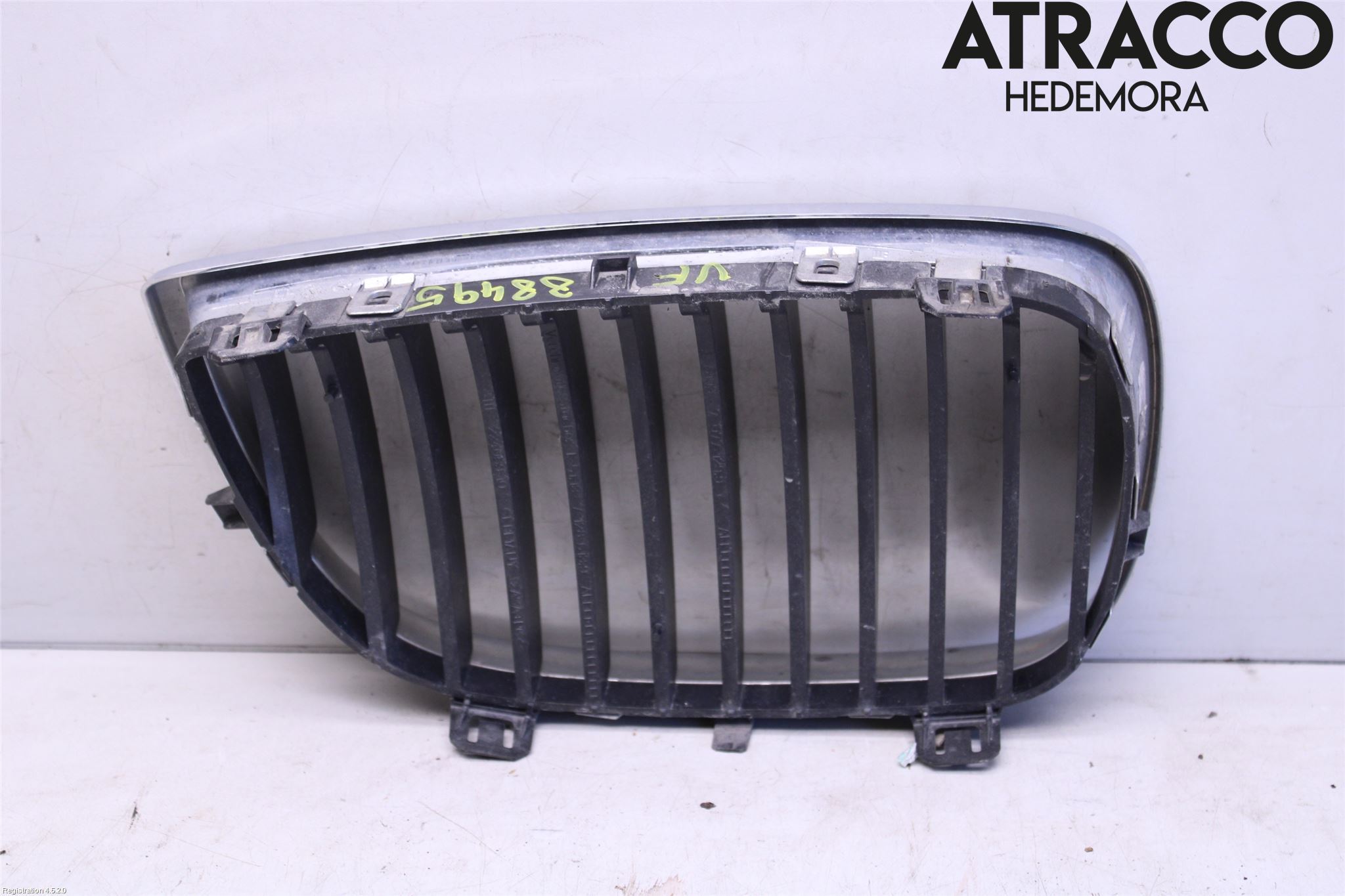 BMW 1 E87/81 5D/3D 03-11 Grilldel Vänster