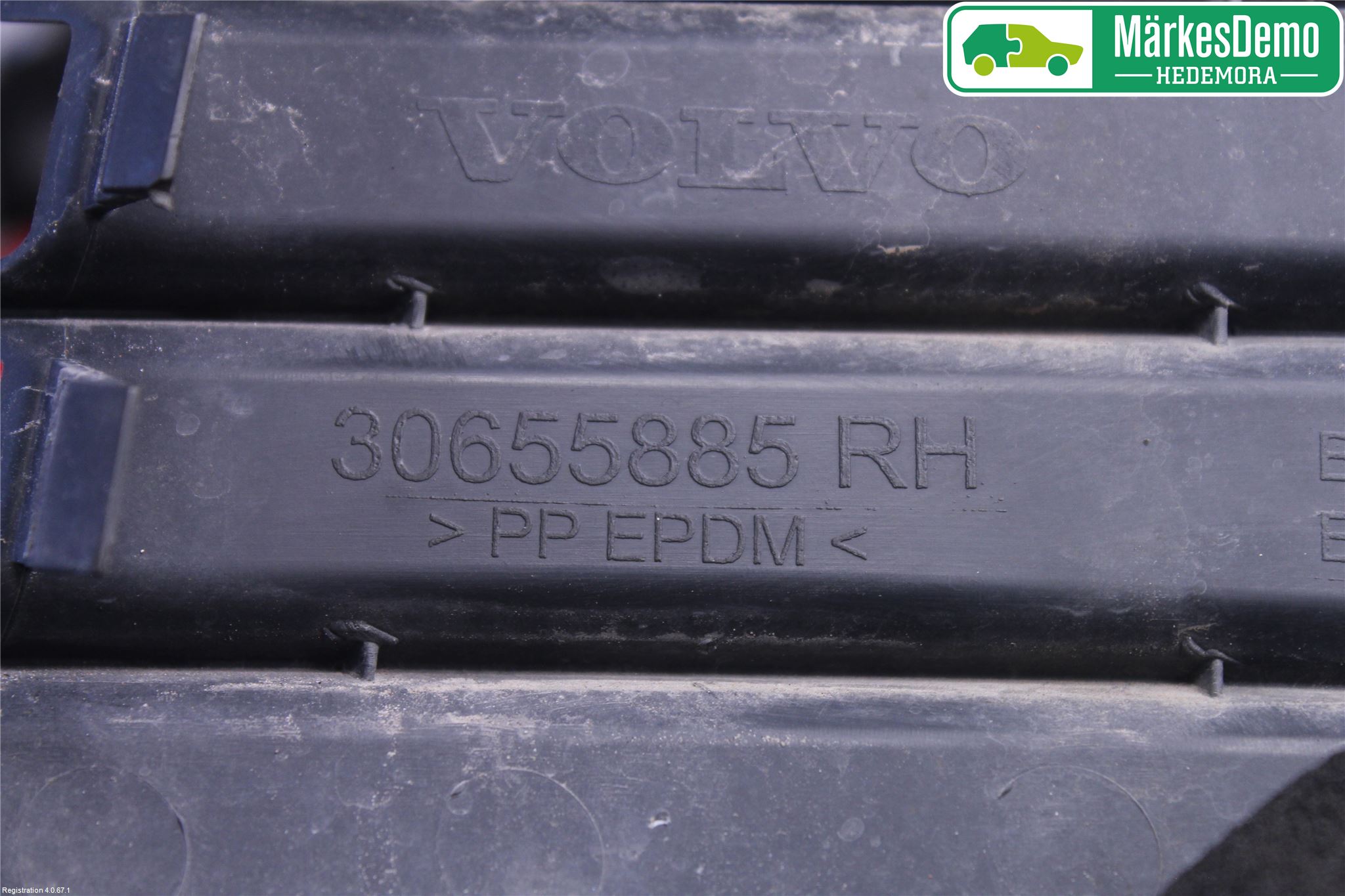 Volvo V50 04-07 Dimljussarg Fram