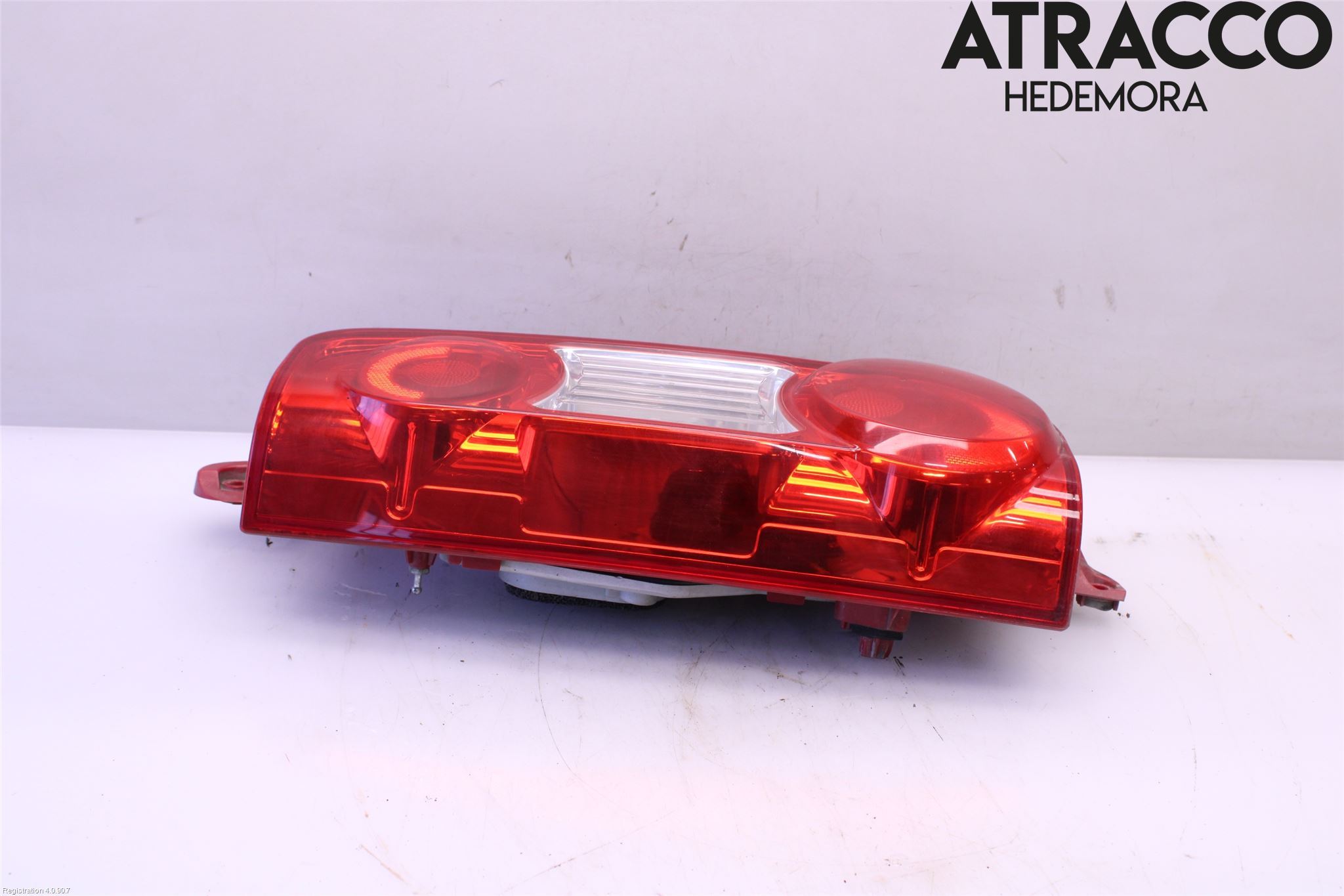 Peugeot PARTNER 08-15 Bakljus Vänster