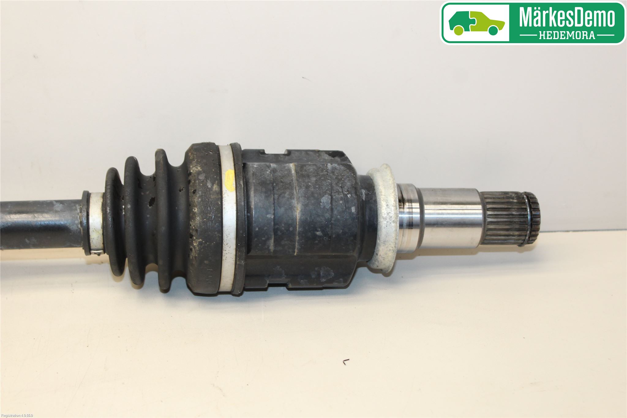 Toyota AURIS 13-19 Drivaxel Fram Höger