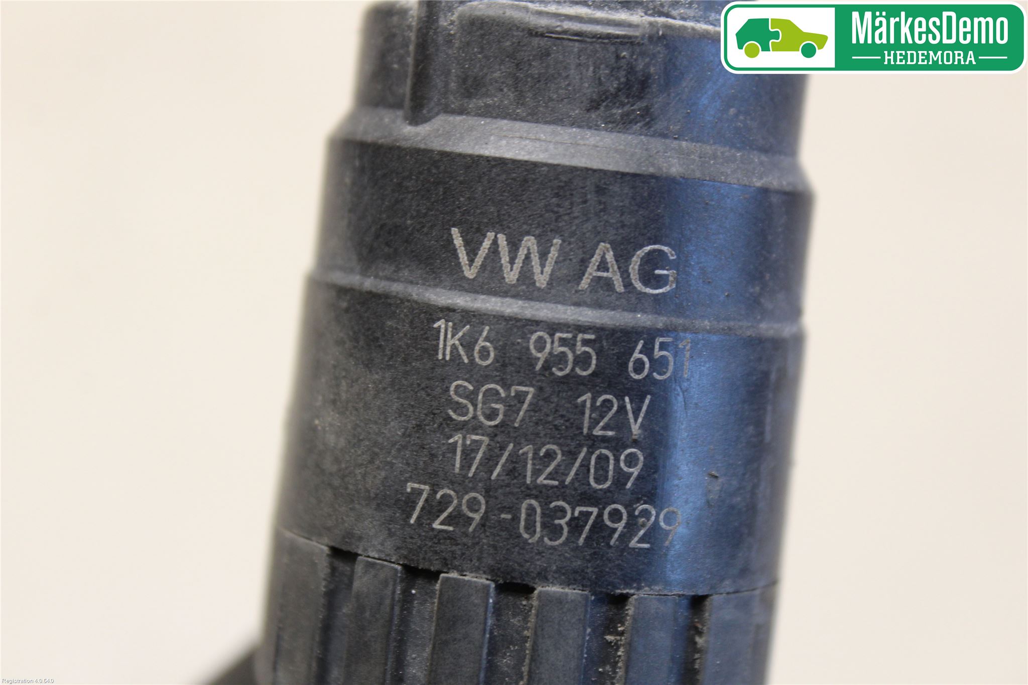 Volkswagen VW GOLF VI 09-13 Spolarpump Vindruta