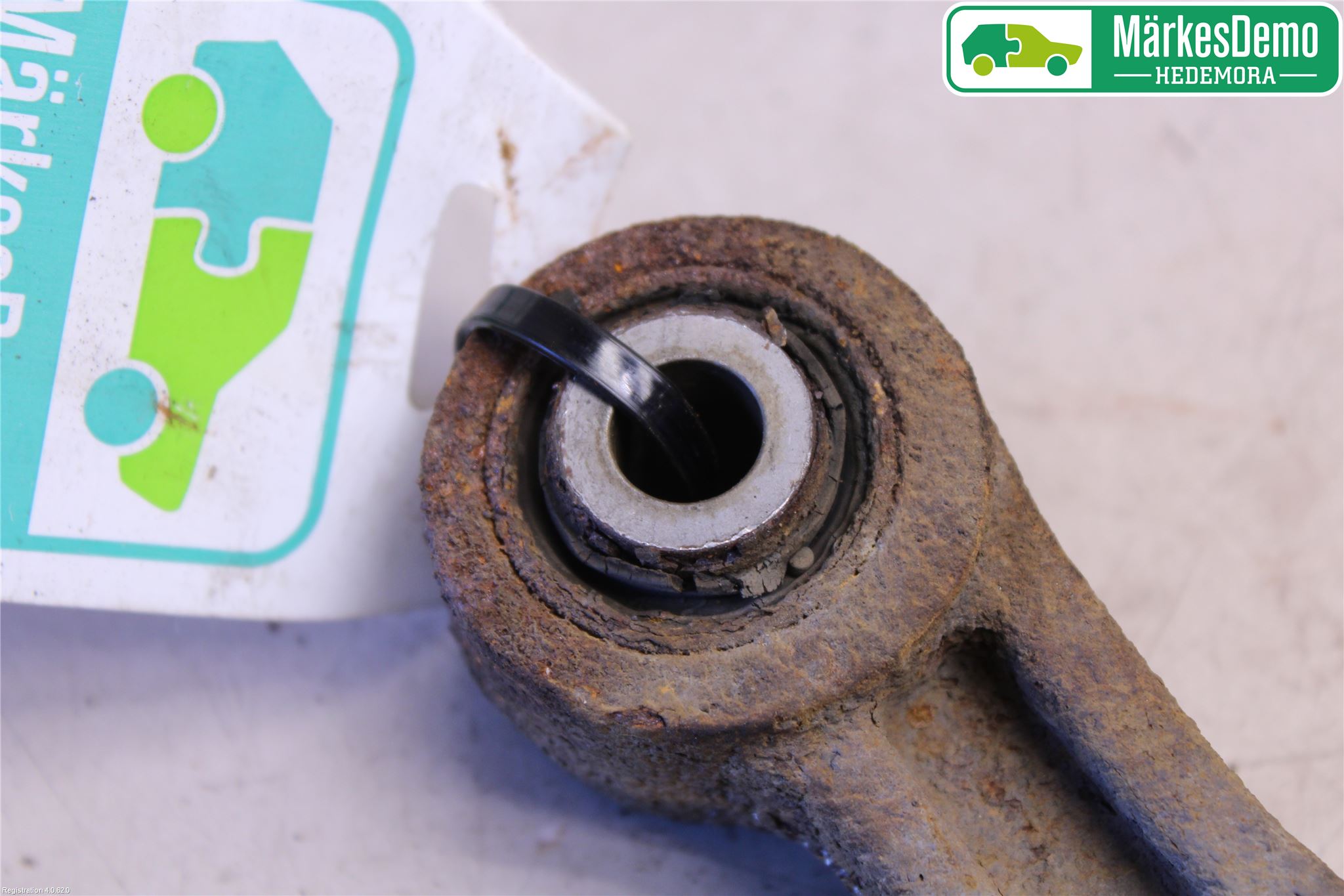 Subaru LEGACY    04-06 Bärarm Bak Övre Vänster