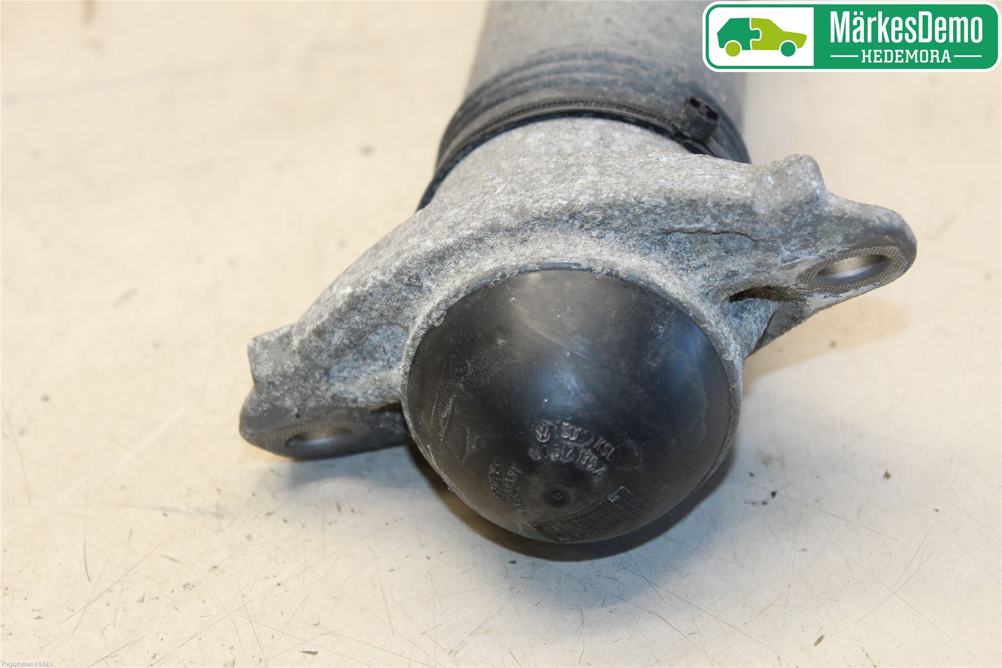 Skoda SUPERB 16-24 Stötdämpare Bak