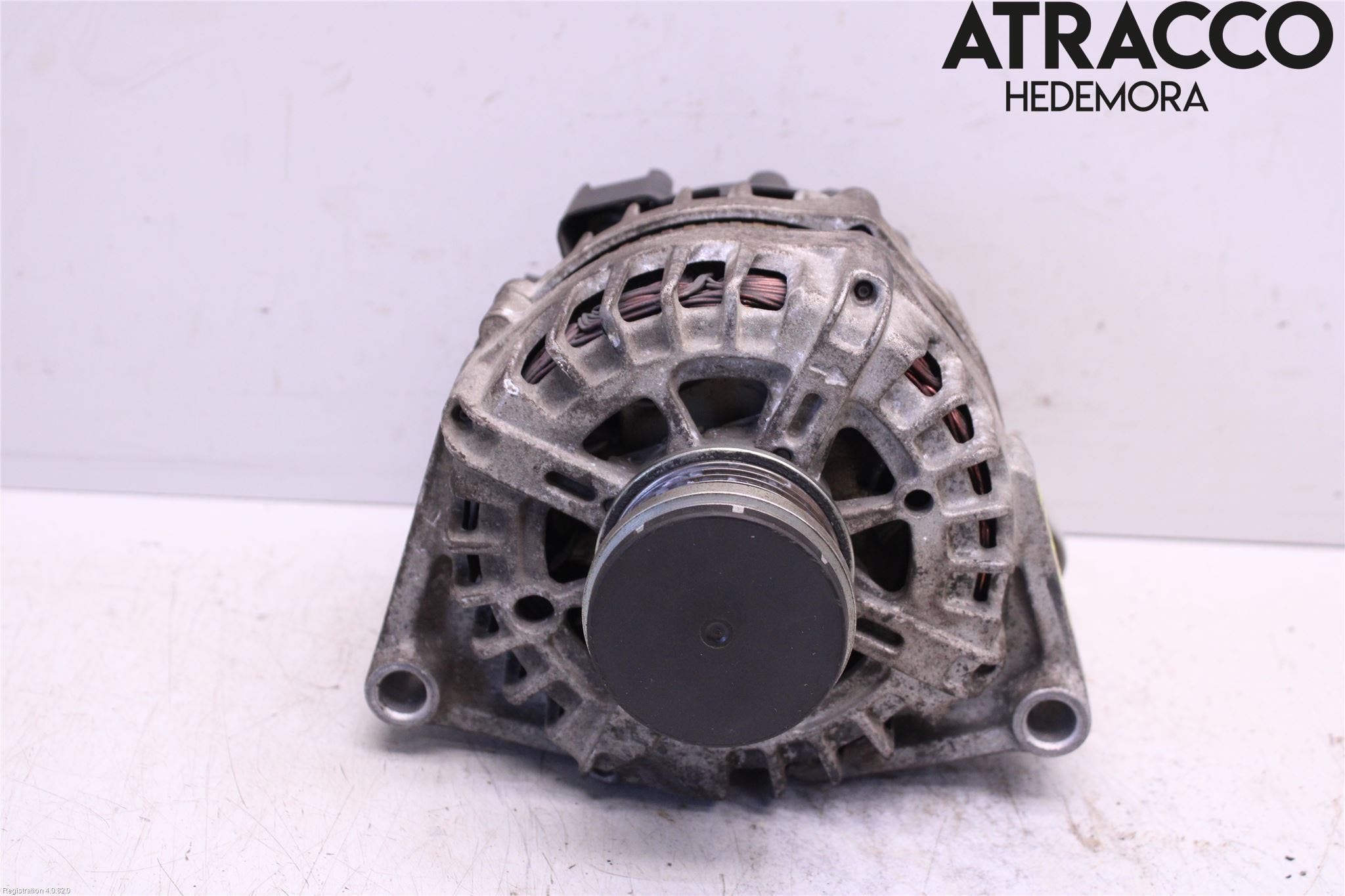 Opel ASTRA J 10-15 Generator