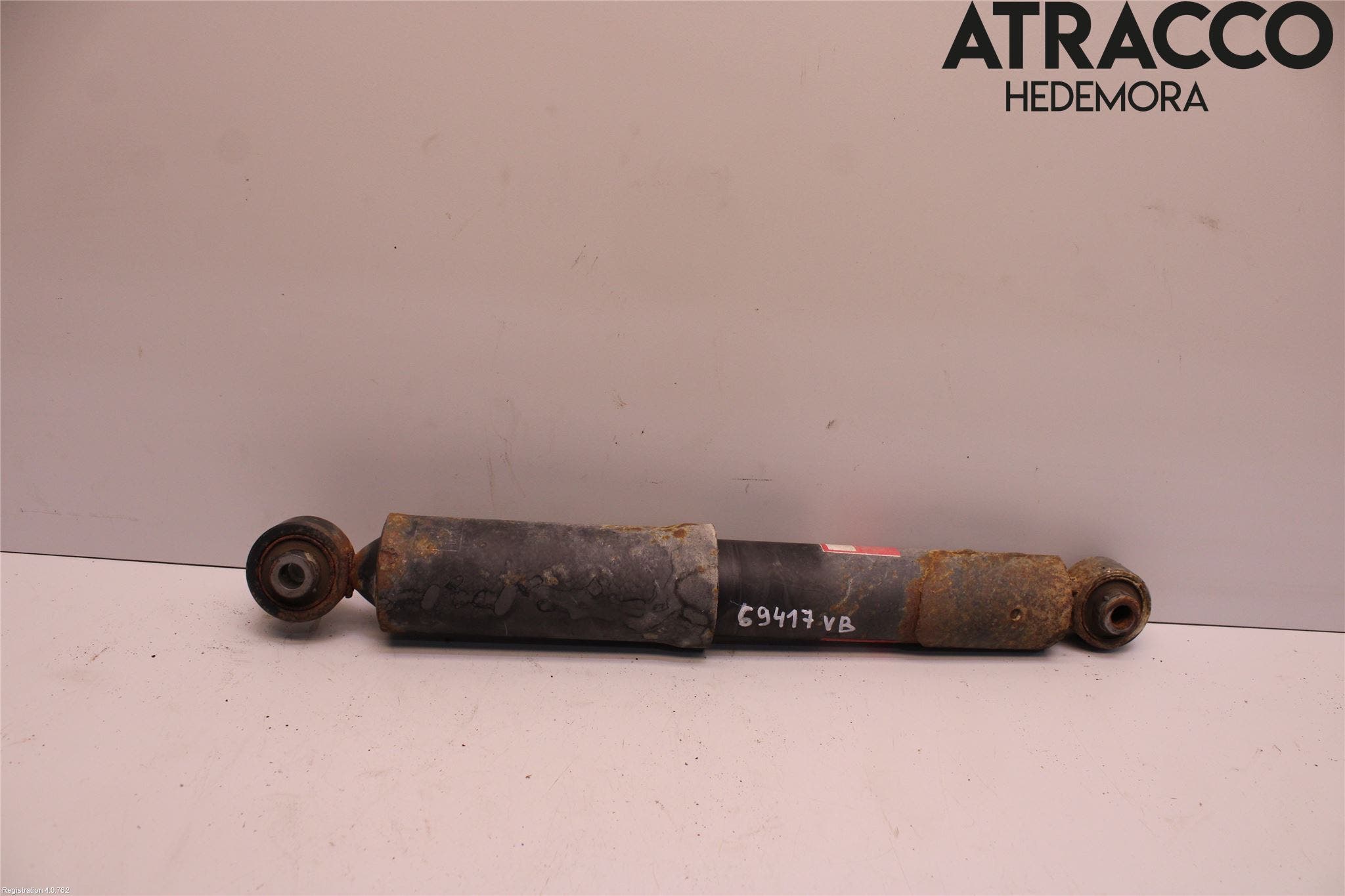 Lexus NX 300h 15-21 Stötdämpare Bak