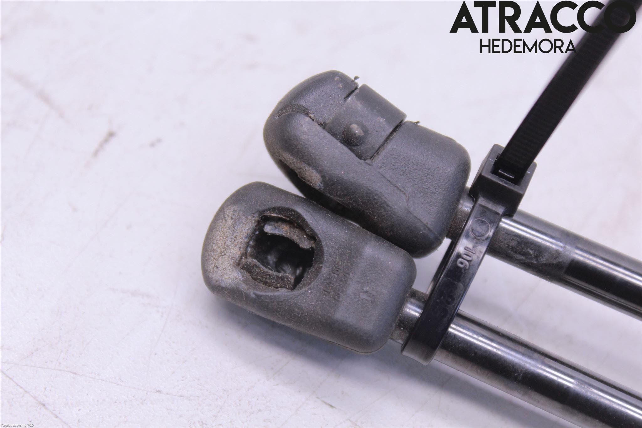 Chevrolet CAPTIVA Gasfjäder Motorhuv