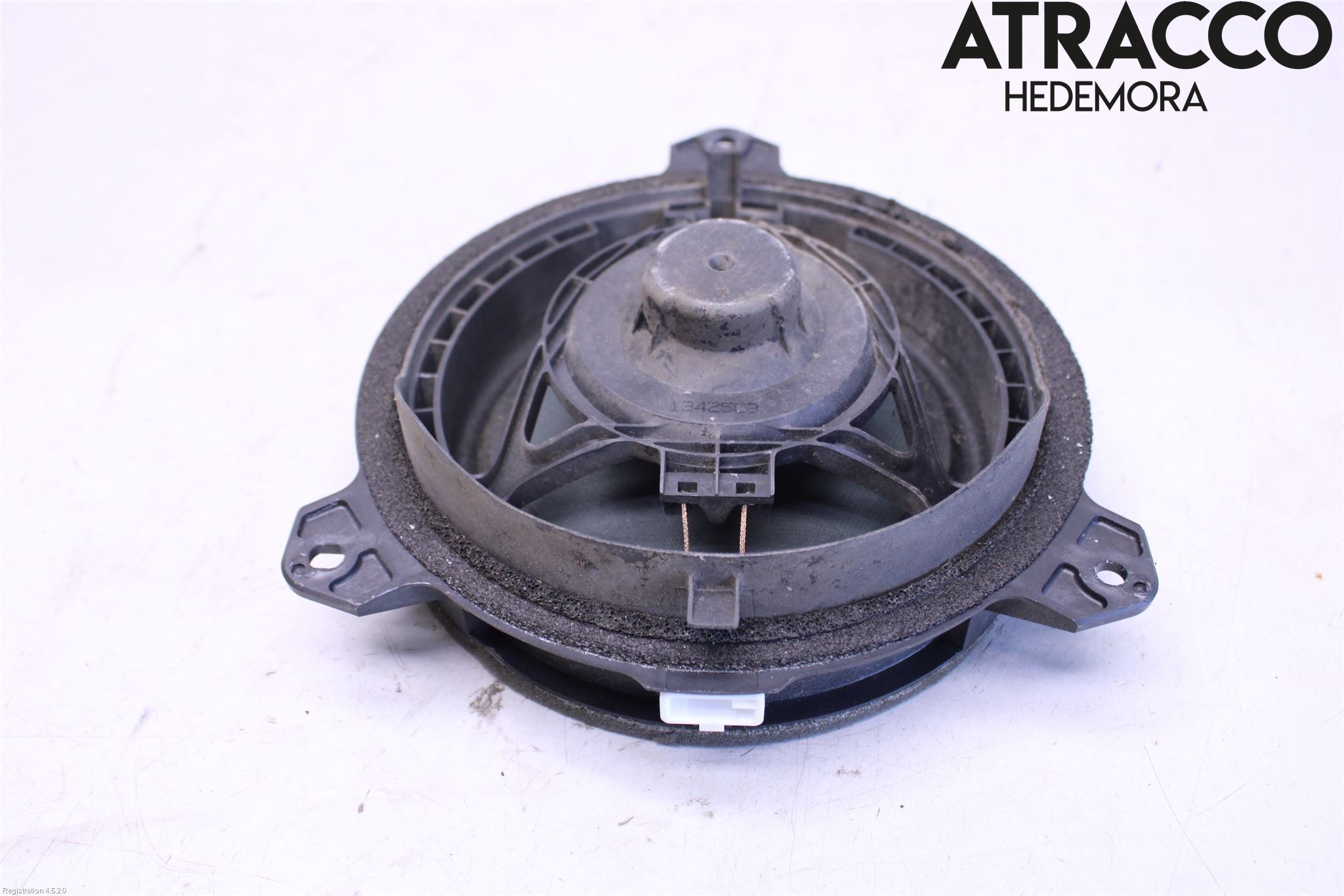 Toyota YARIS XP130 12-14 Högtalare