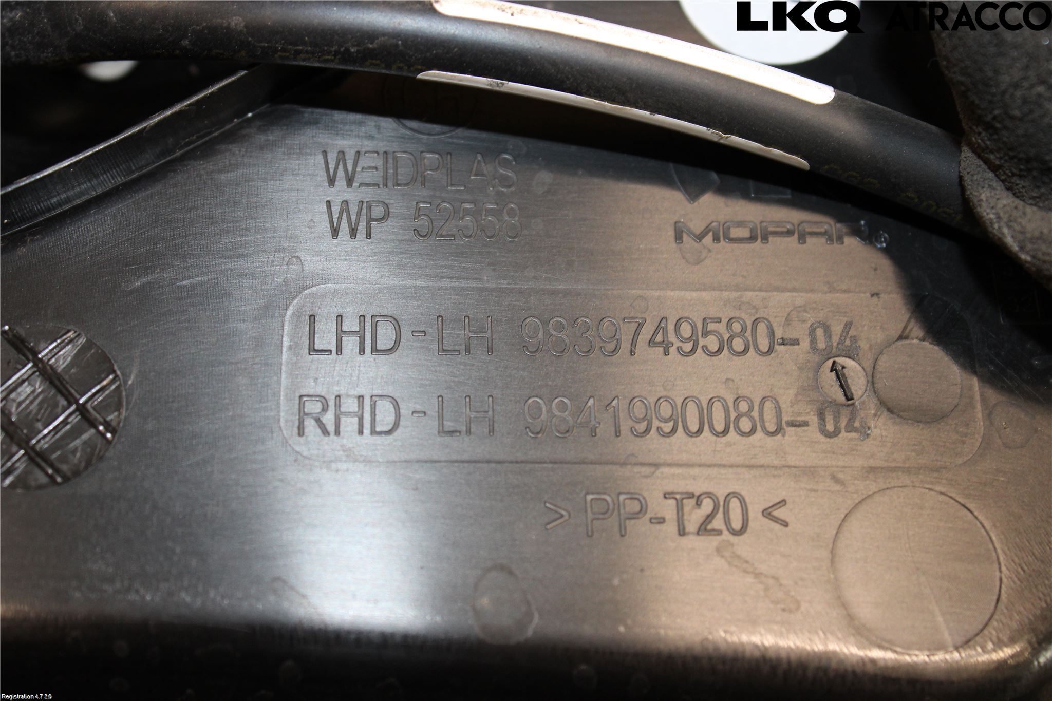 Peugeot 3008 17-24 Torpedplåt-Torpedplast
