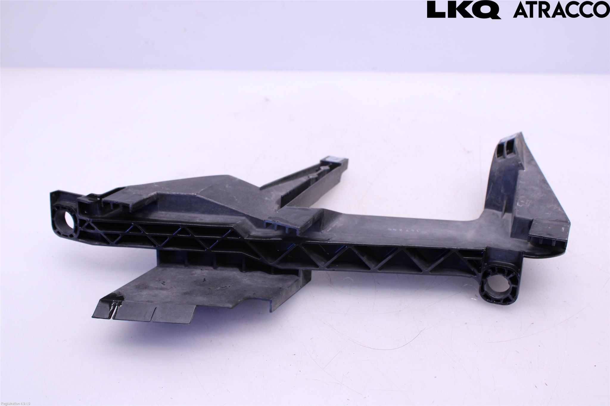 BMW X3 E83     03-10 Strålkast Fästsarg