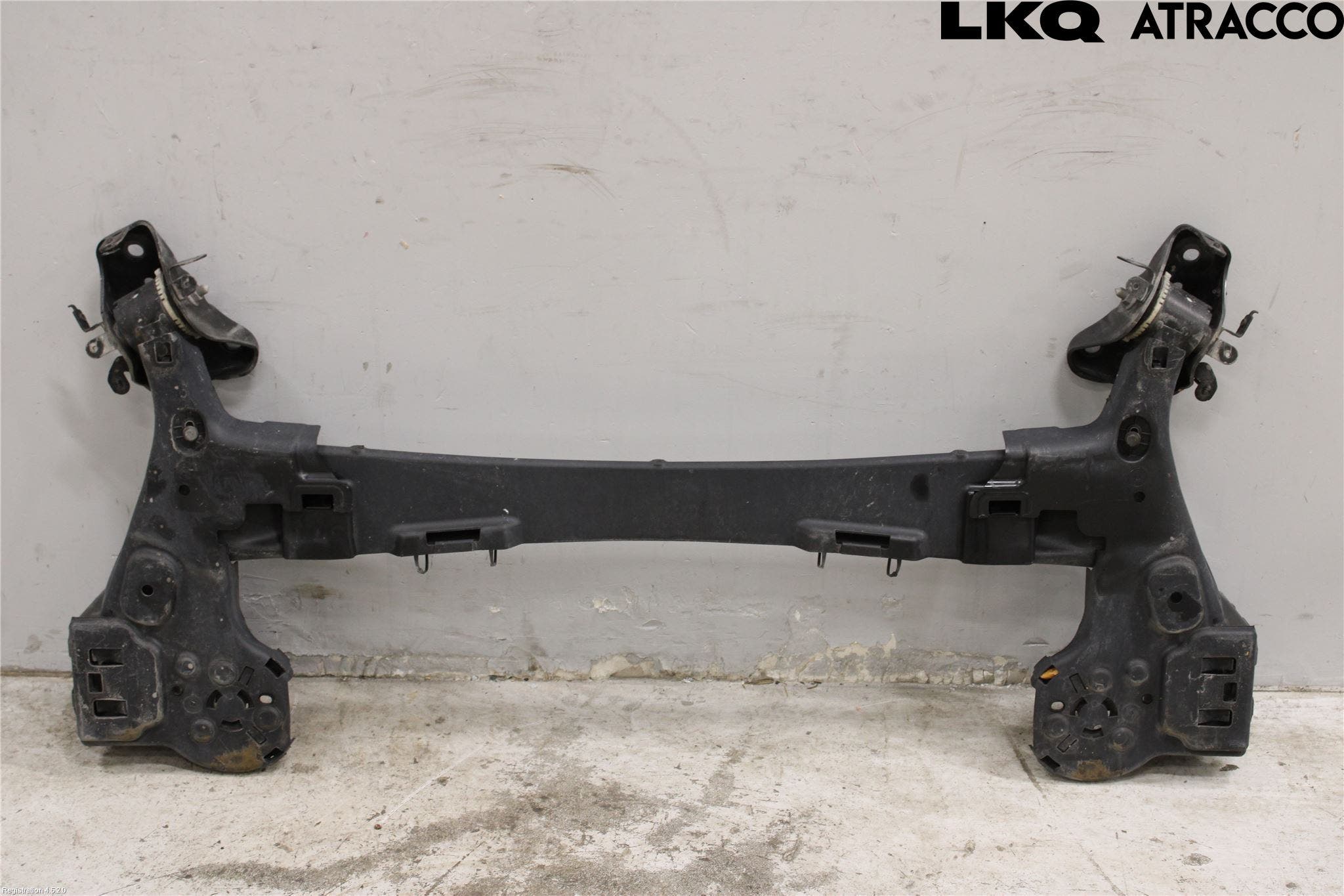 Peugeot 2008/E-2008 20- Bakaxelbalk