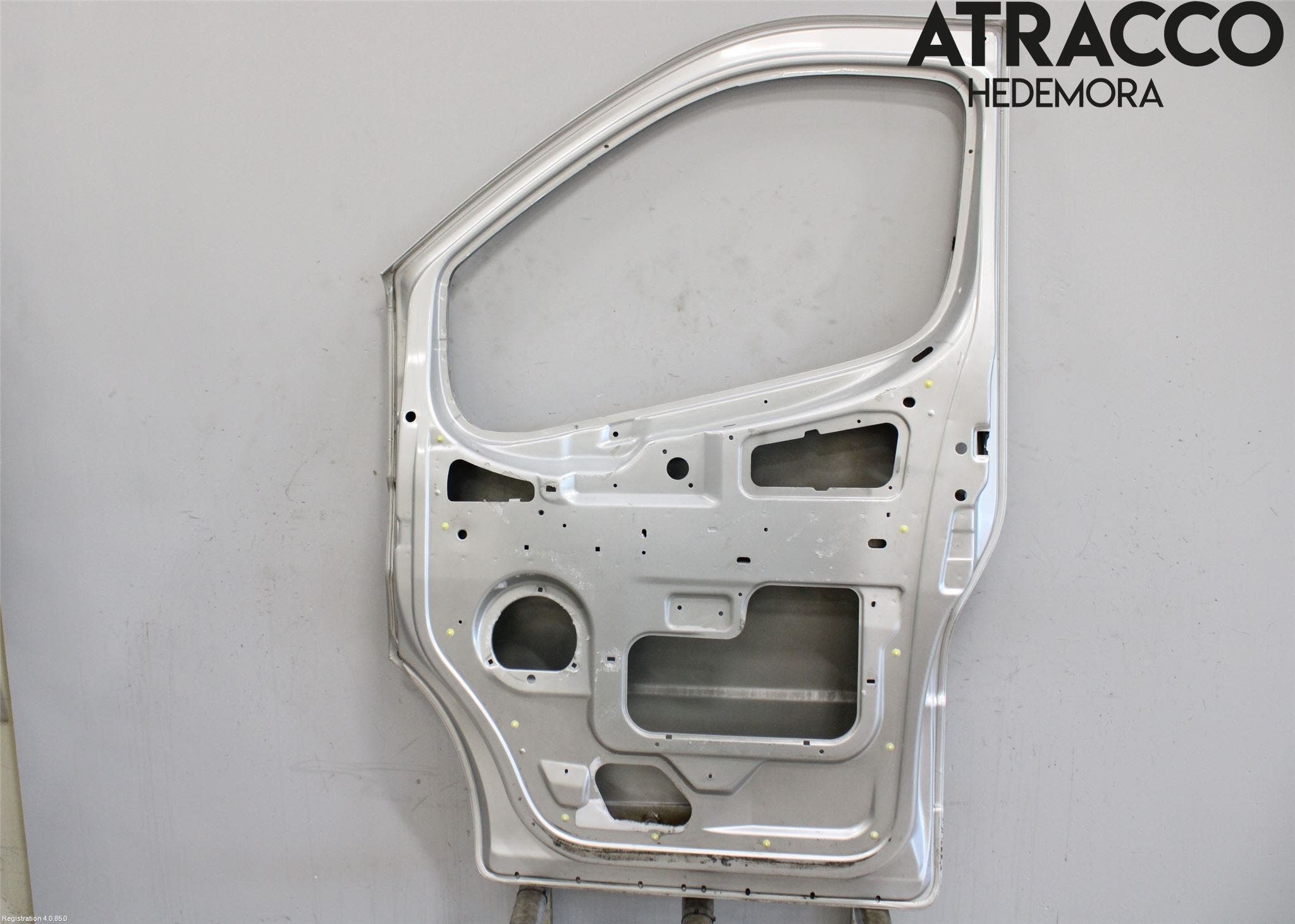 Opel VIVARO 01-14 Dörr Fram Höger