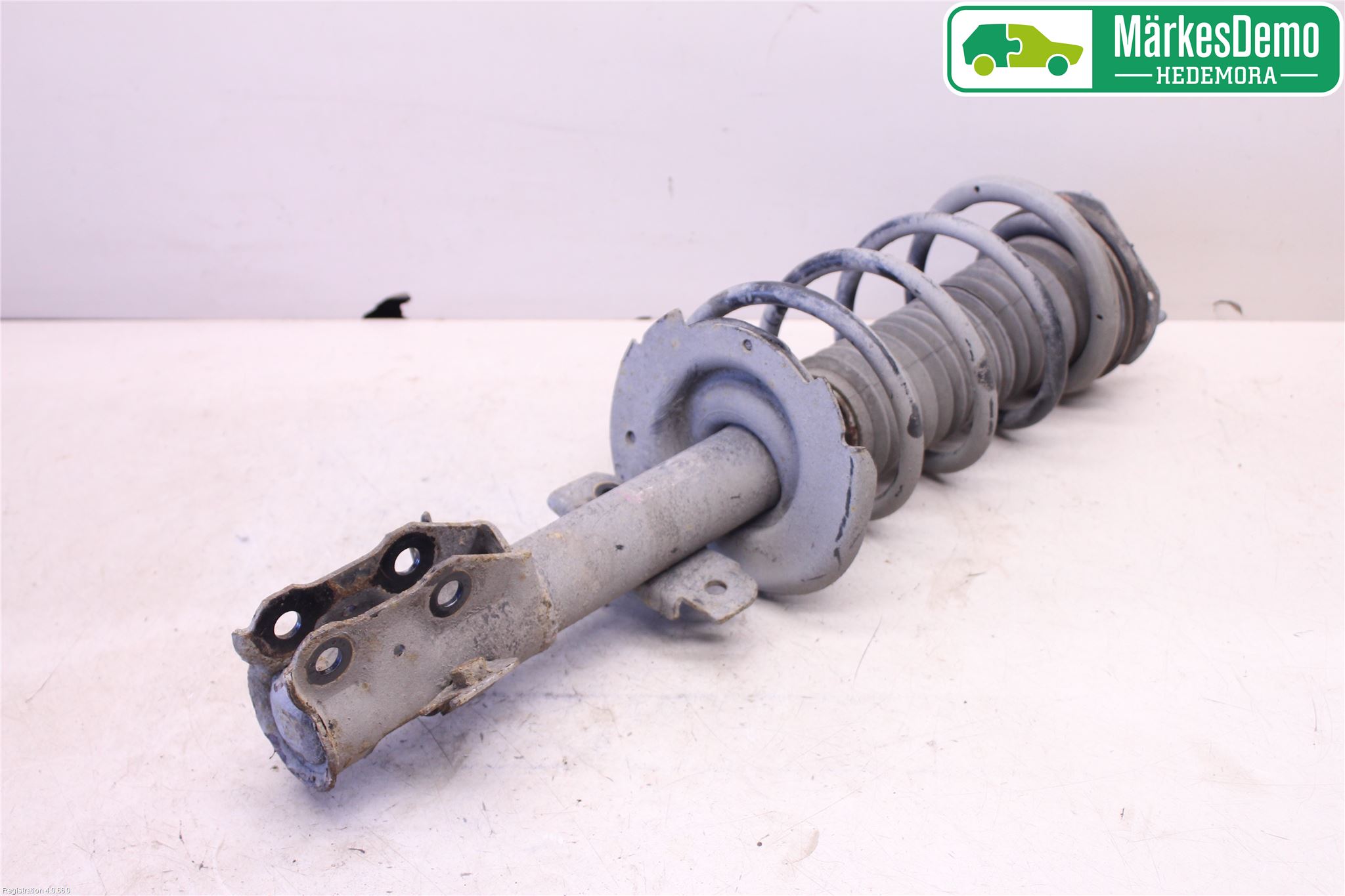 Mazda 2 (DE) 08-15 Fjäderben Fram Höger