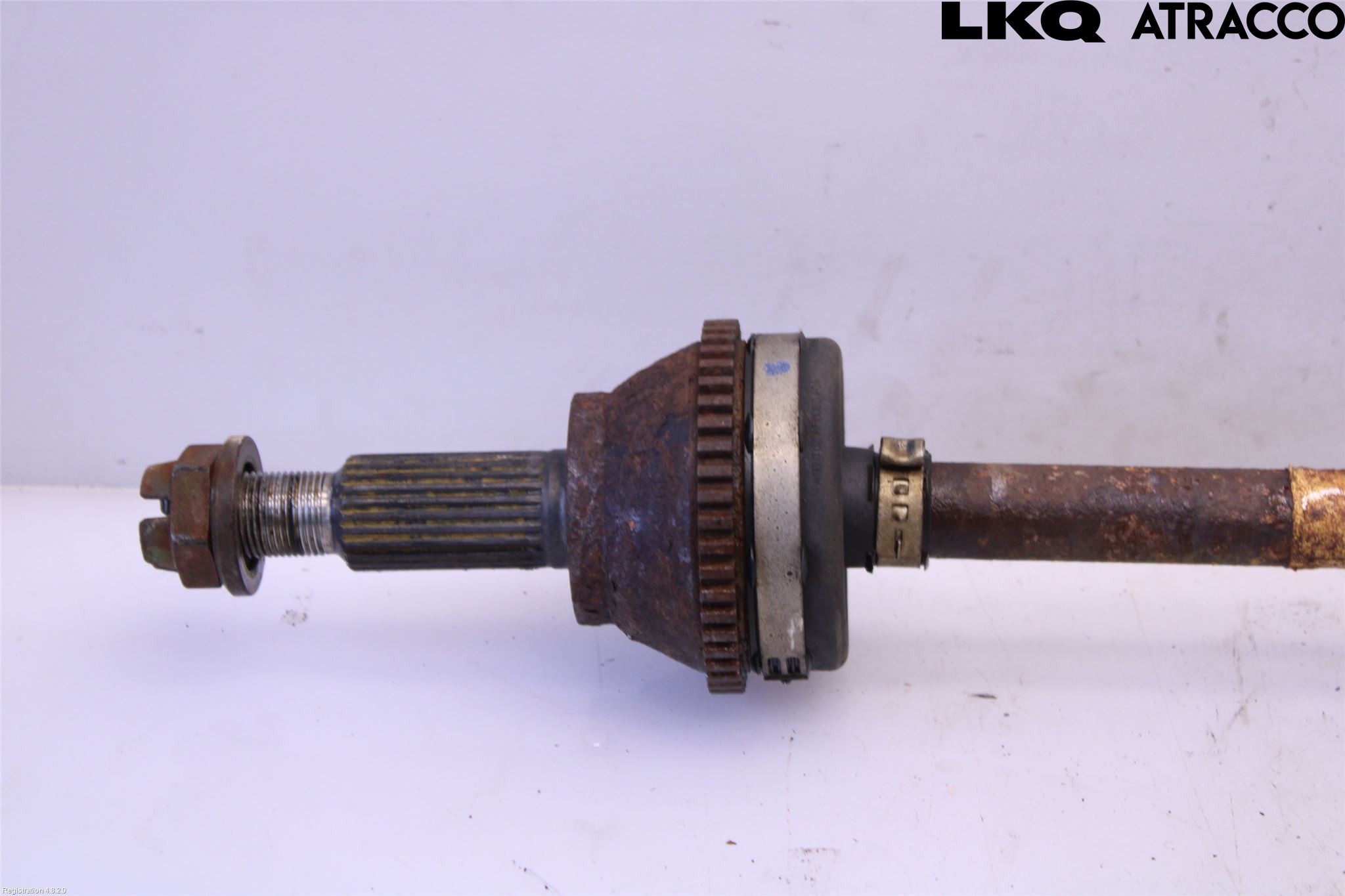 Dacia DUSTER 10-17 Drivaxel Bak Höger