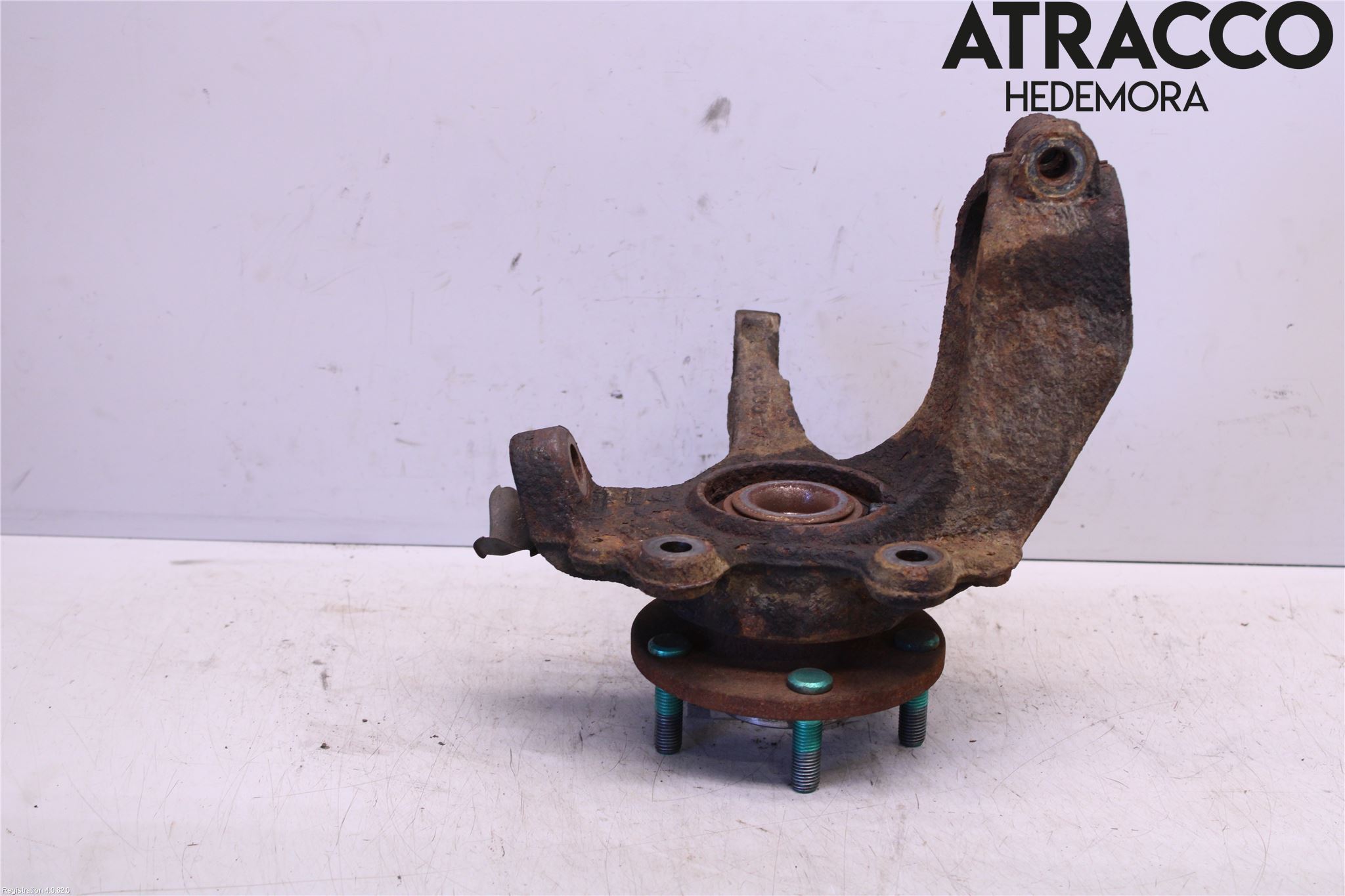 Ford FOCUS     04-07 Styrspindel Lagerhus Vä