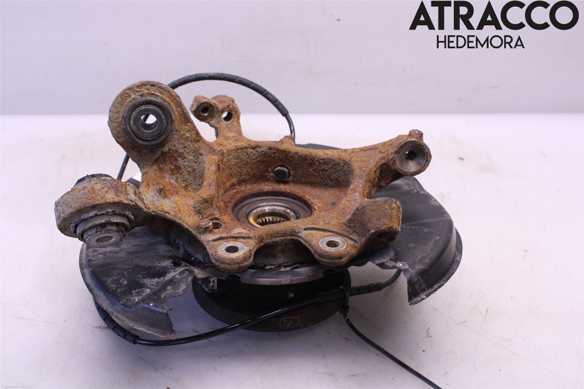 BMW 3 E90/91 SED/TOU 05-12 Hjullagerhus-Spindel Vä B