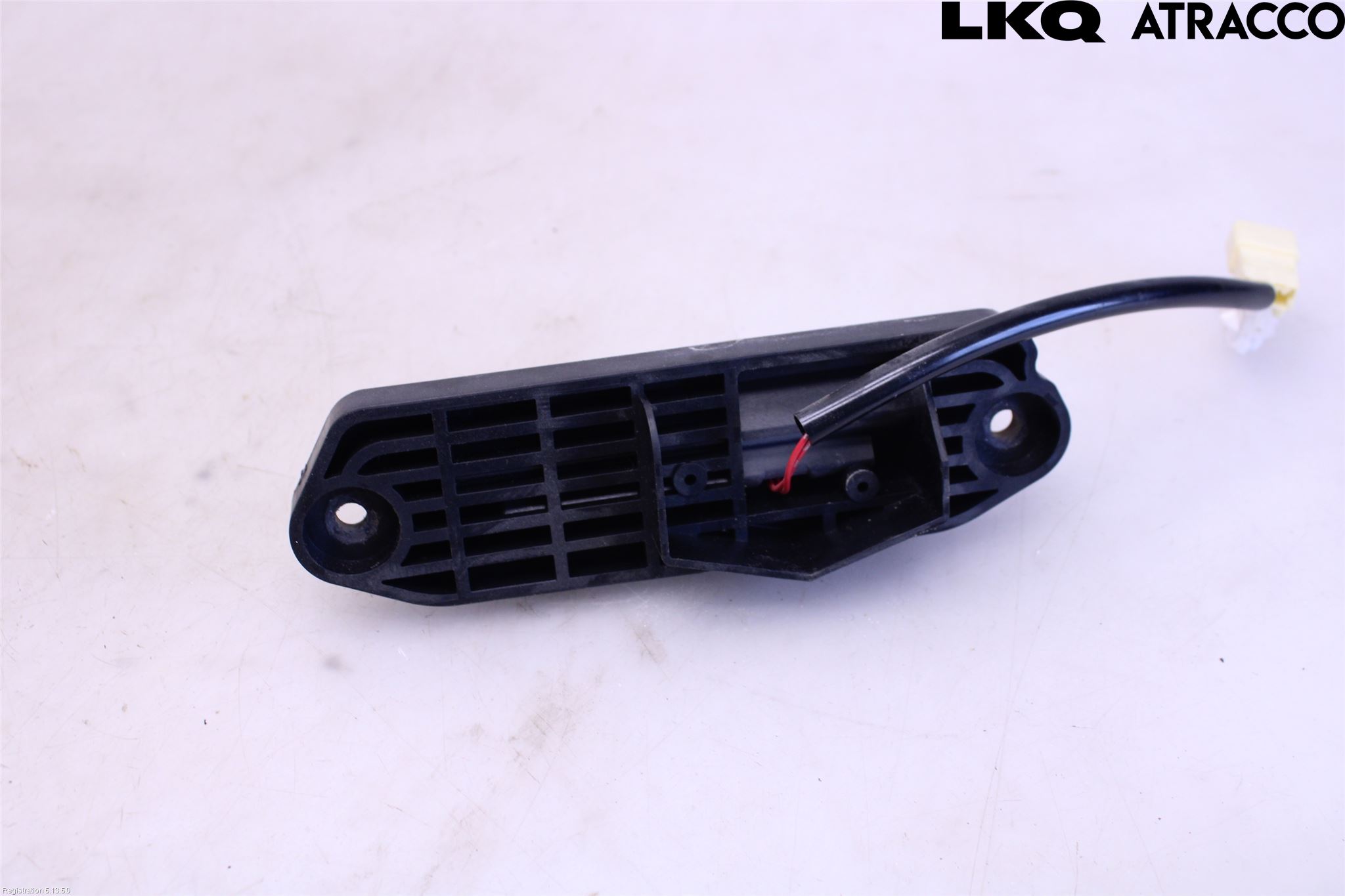 Mitsubishi OUTLANDER 13-21 Bakluckehandtag