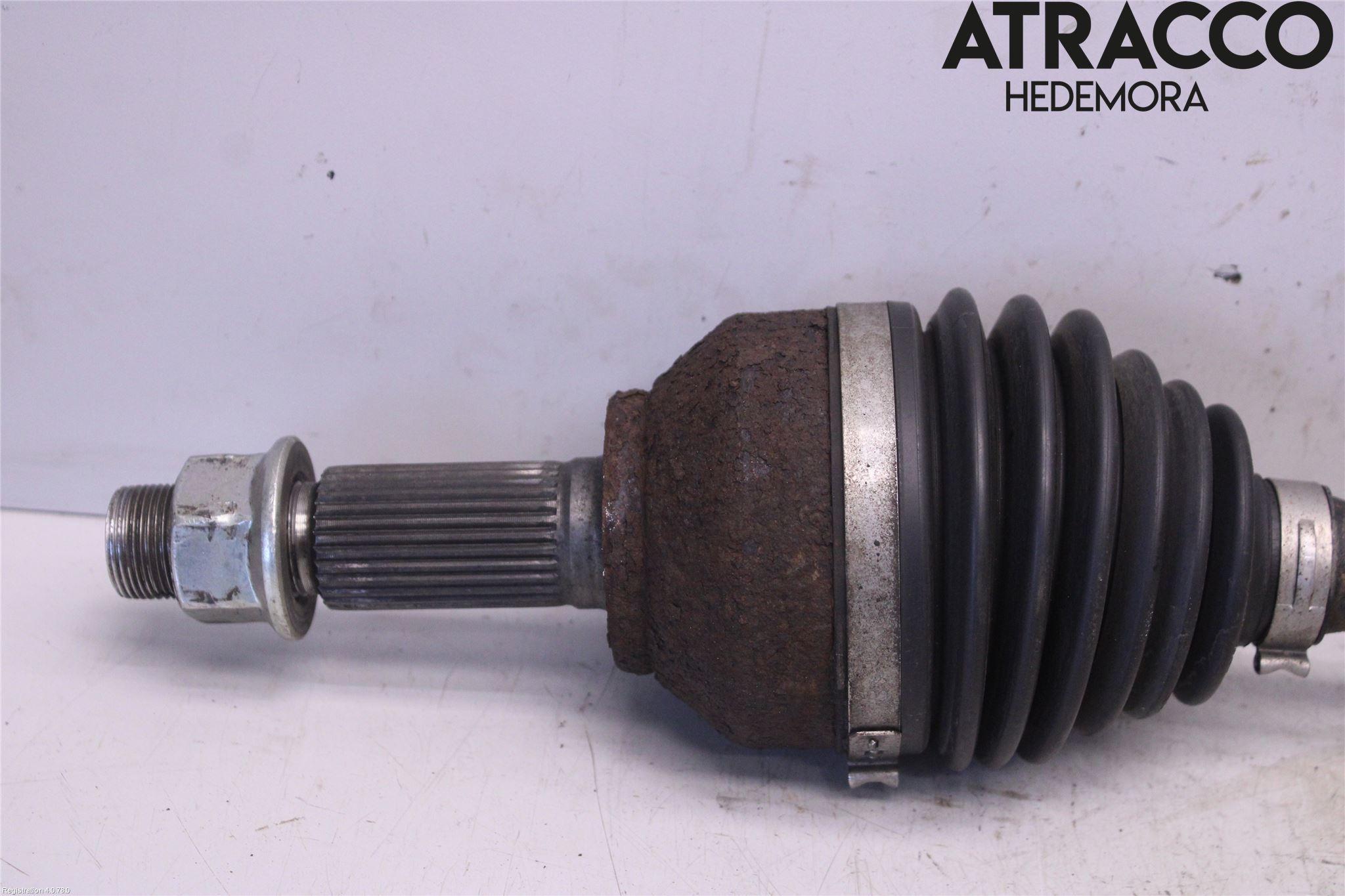 Nissan QASHQAI   07-10 Drivaxel Fram Vänster