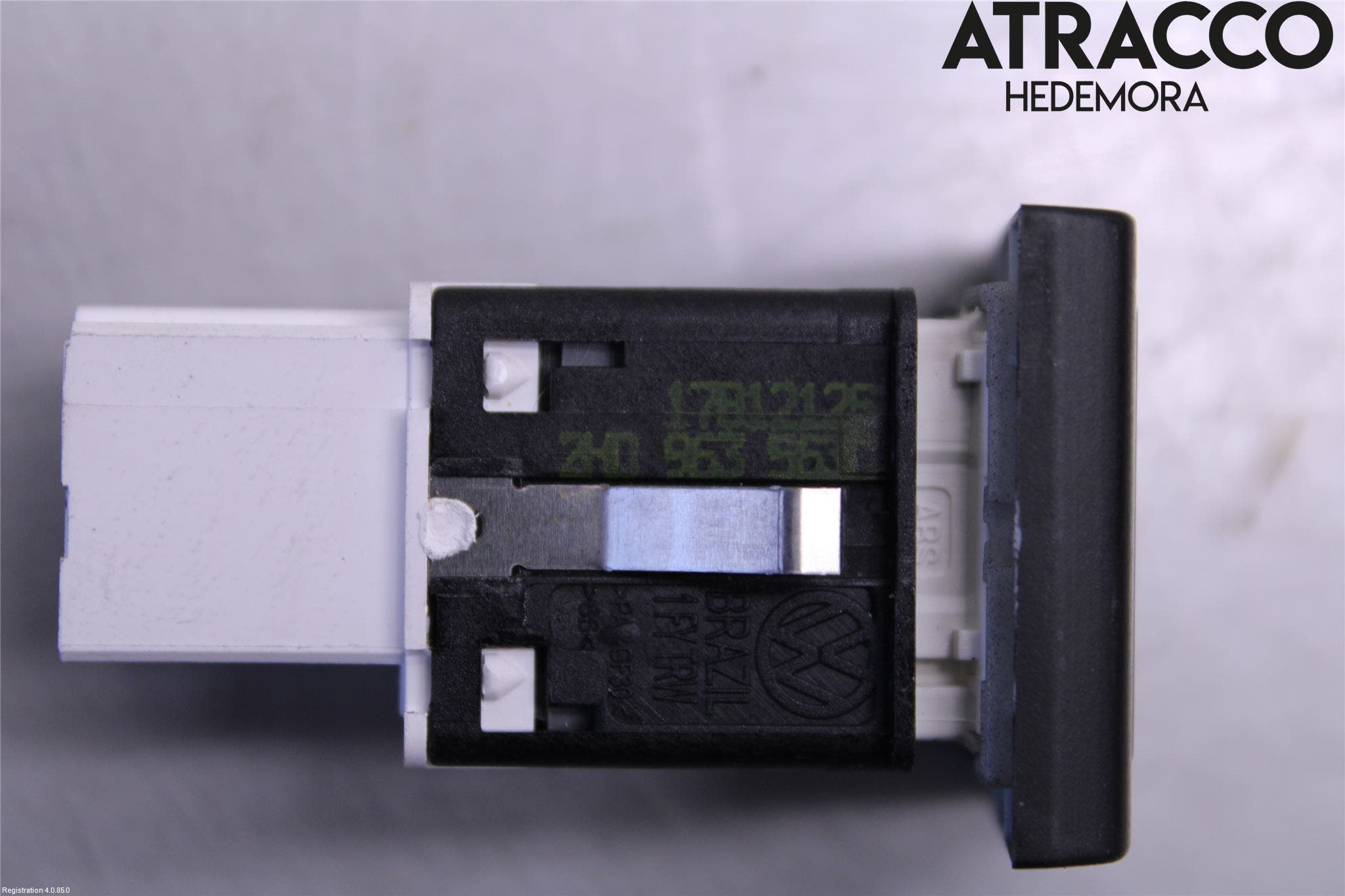 Volkswagen VW AMAROK 2H 10-22 Strömställare Stolvärme